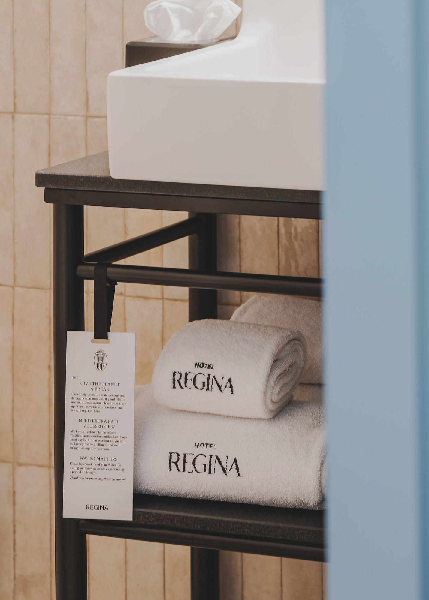 Studio King Size Bed