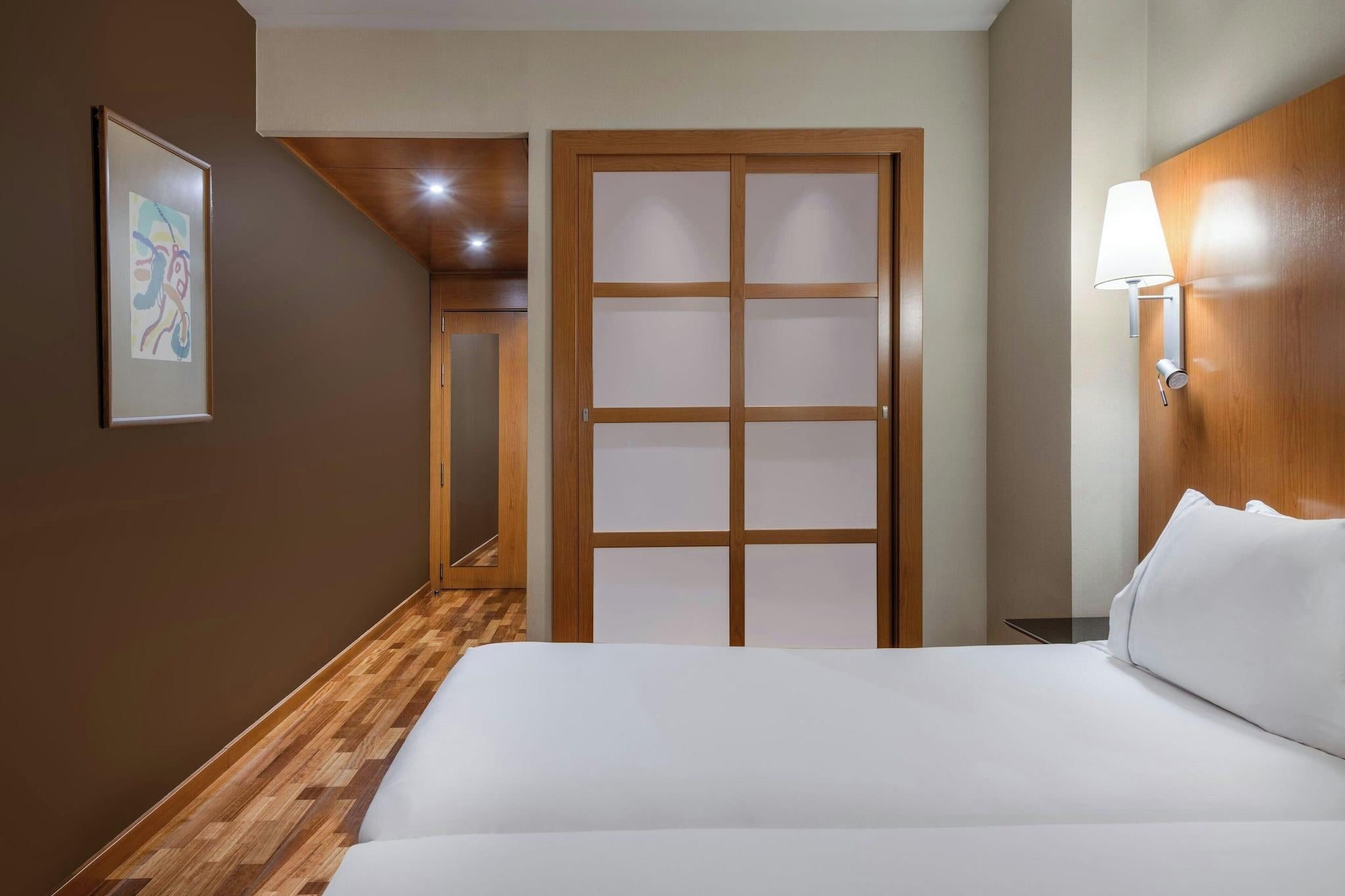 Double Queen Size Bed