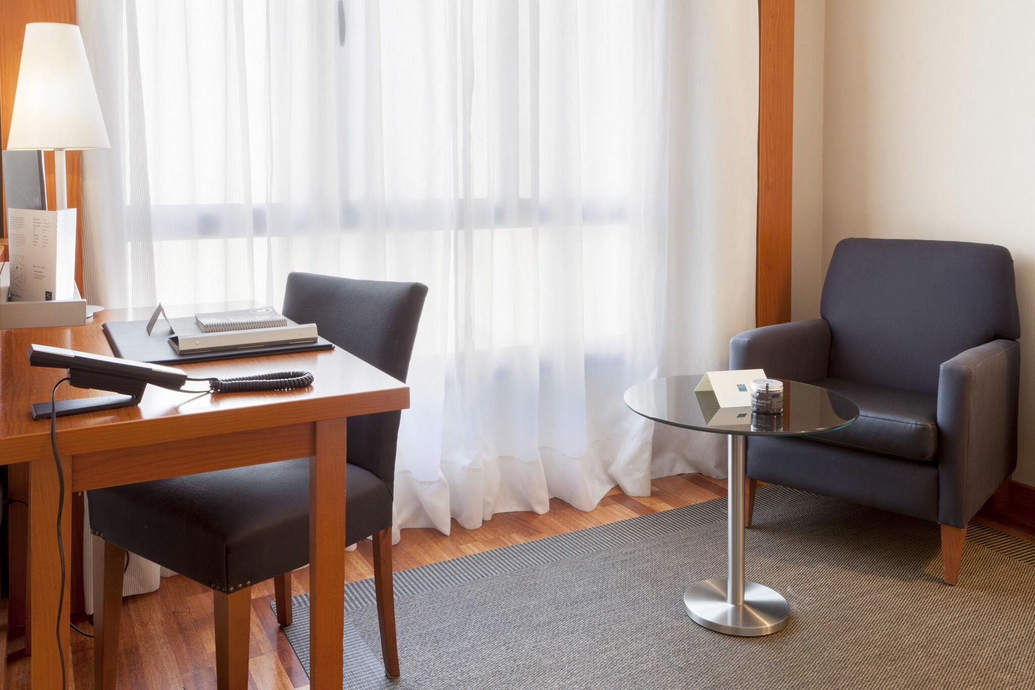 Double Queen Size Bed