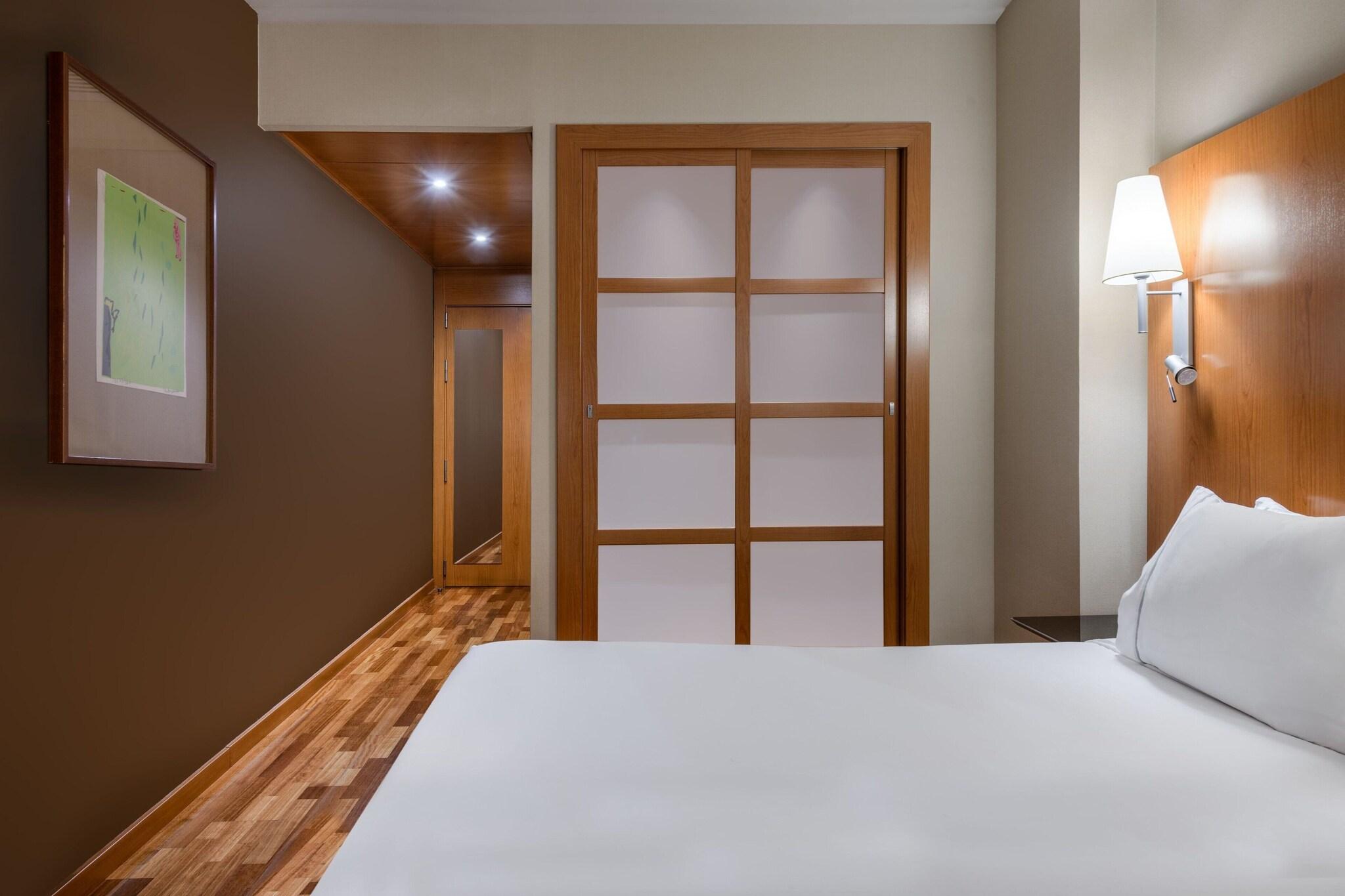 Double Queen Size Bed