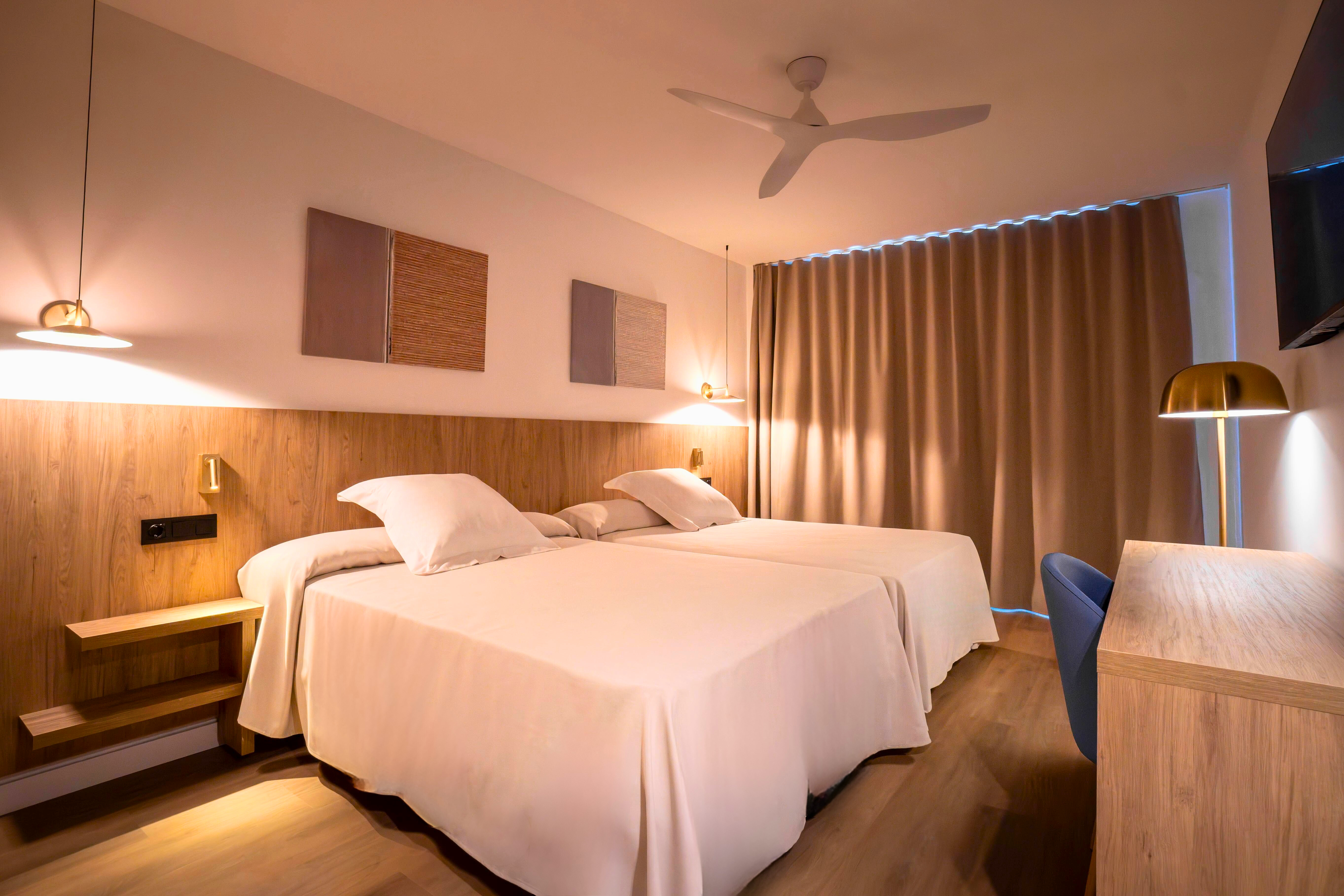 Double or Twin Capacity 3