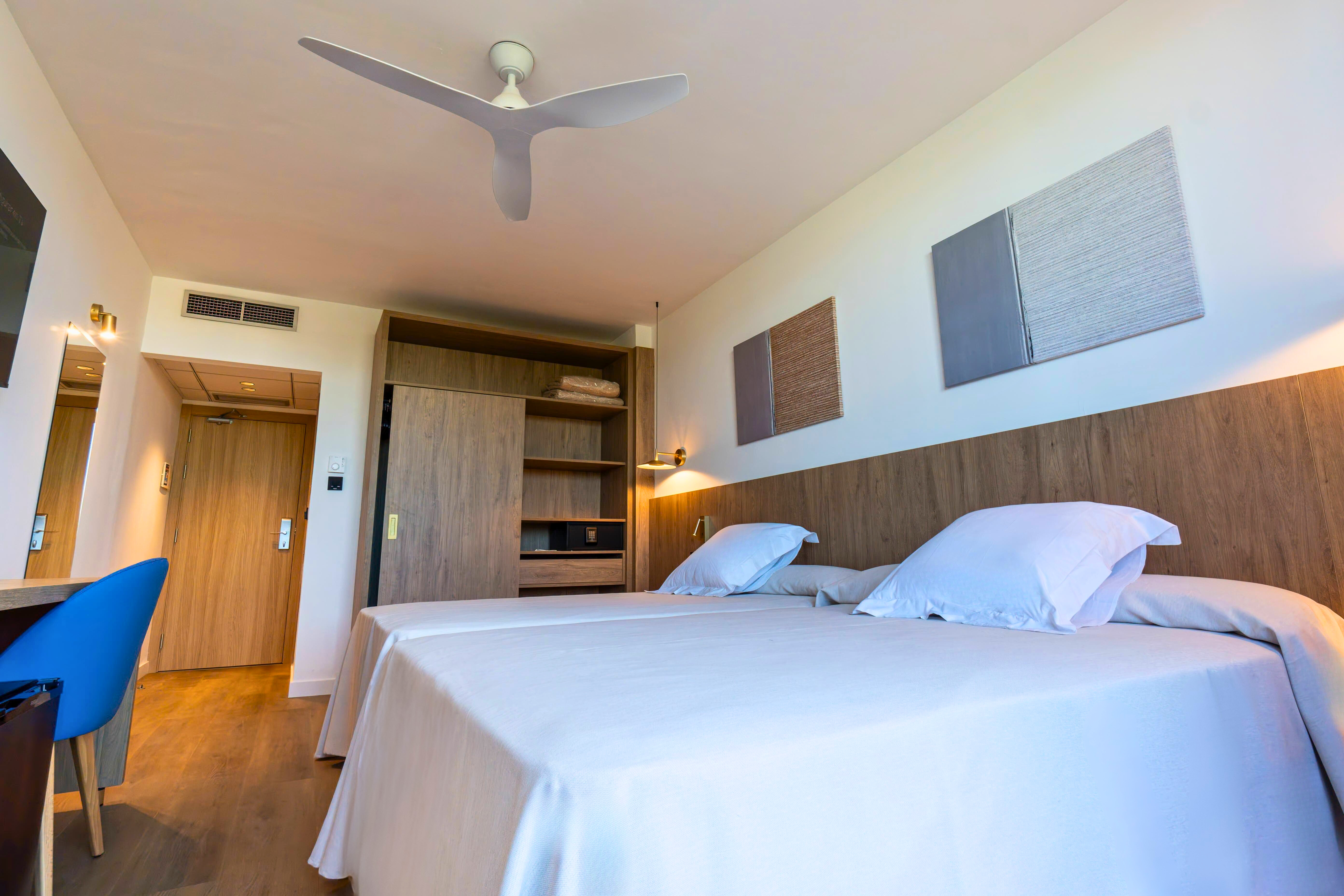 Double or Twin Standard