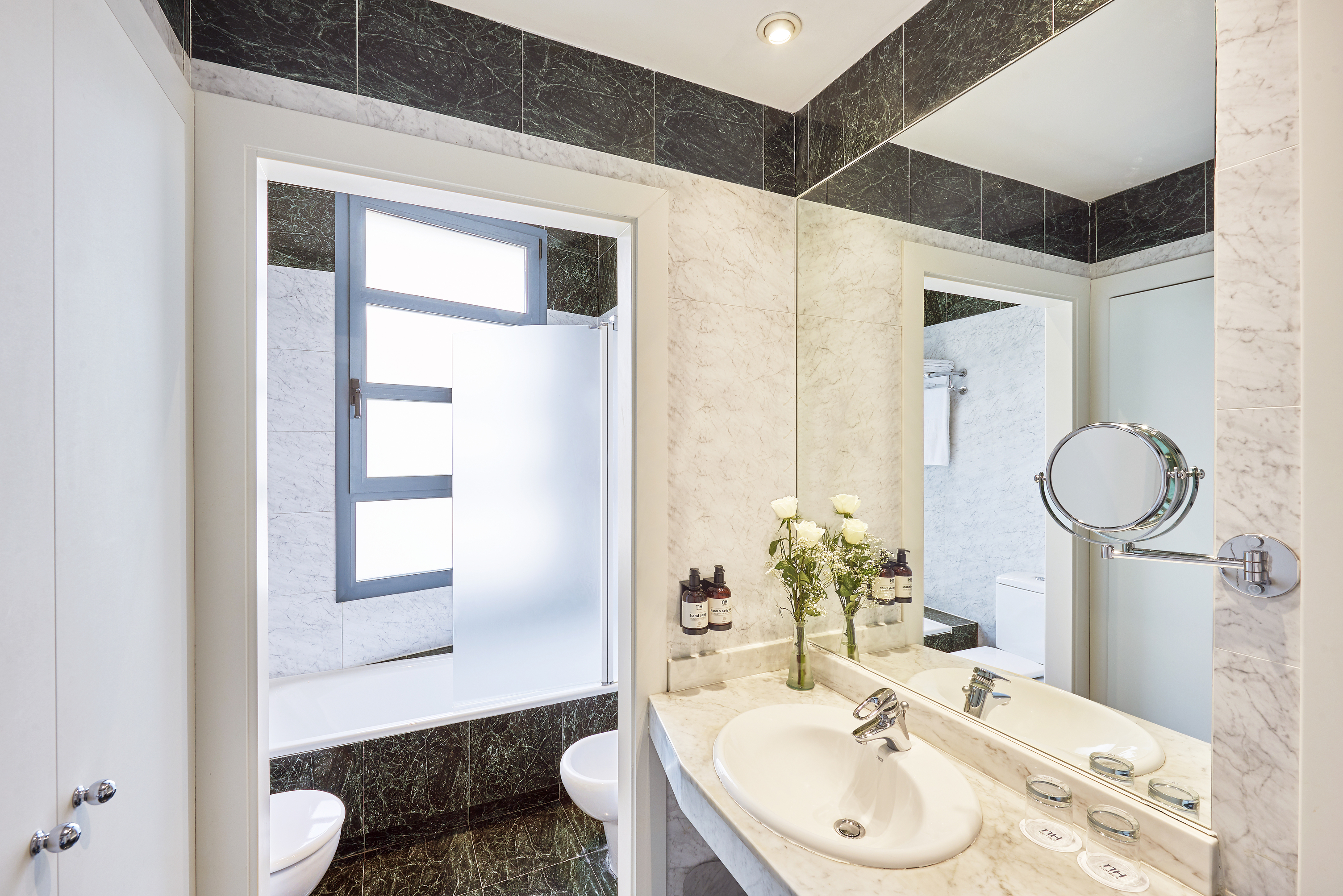 Family Room Connecting Room