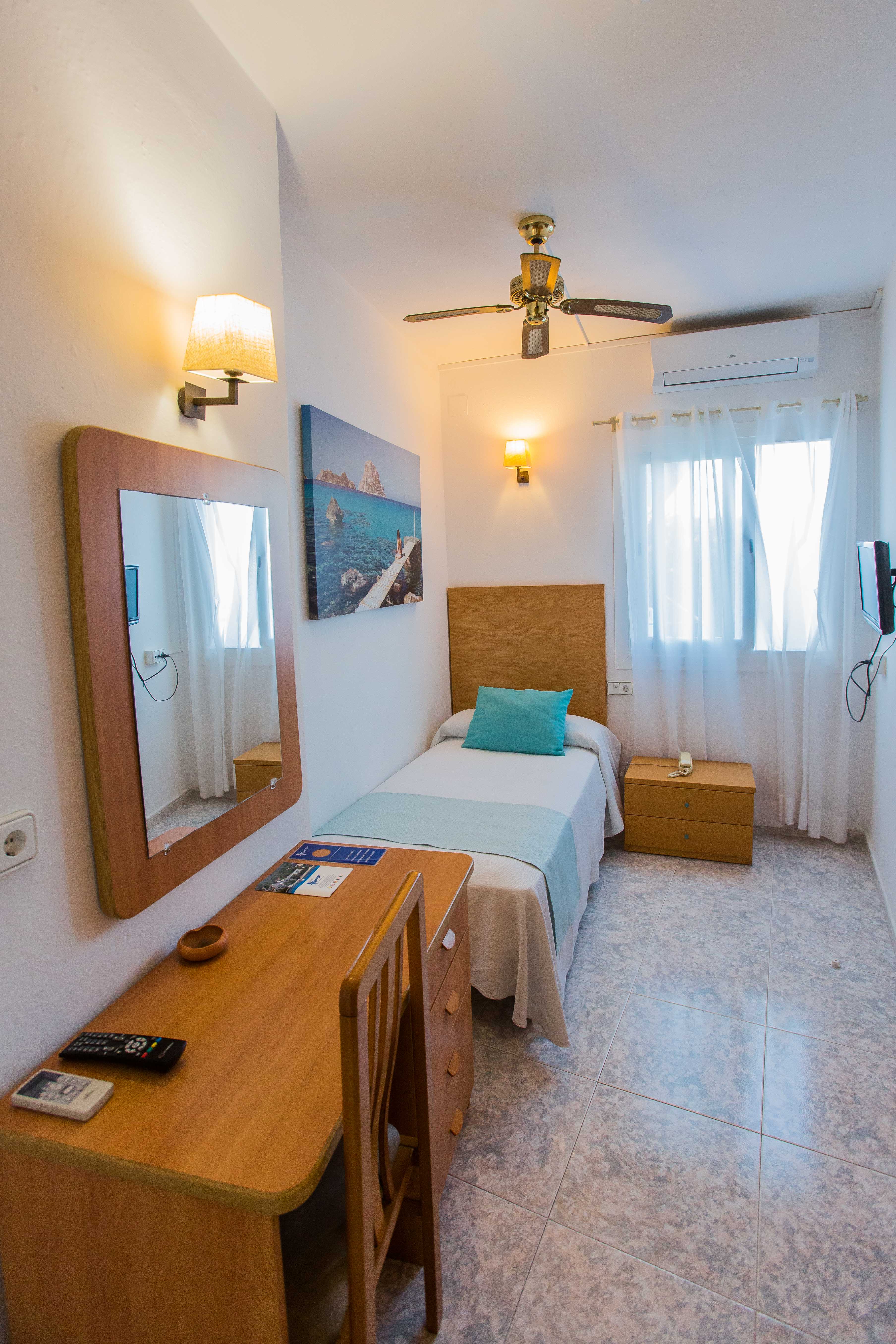 Single Without Balcony