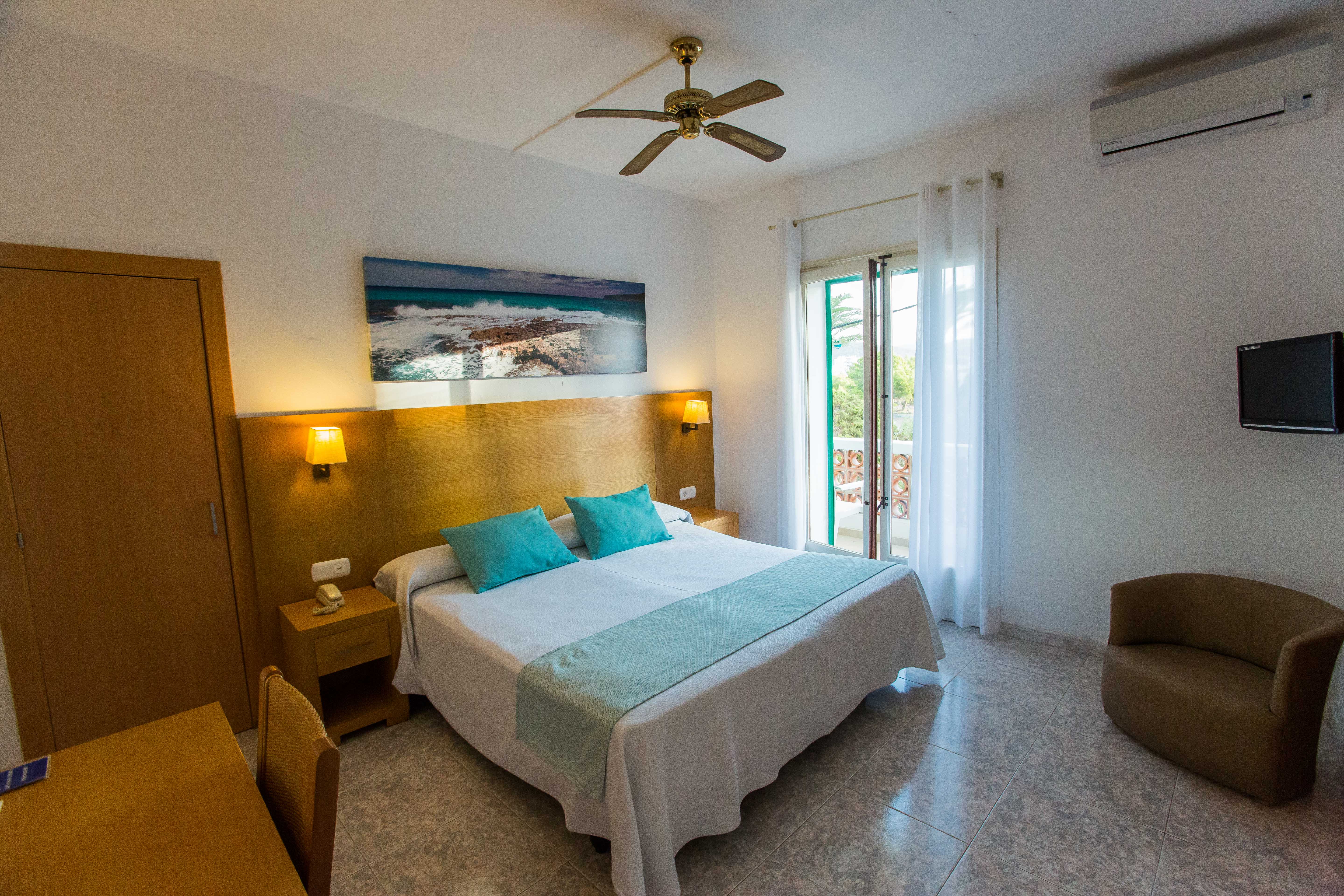 Double or Twin Standard