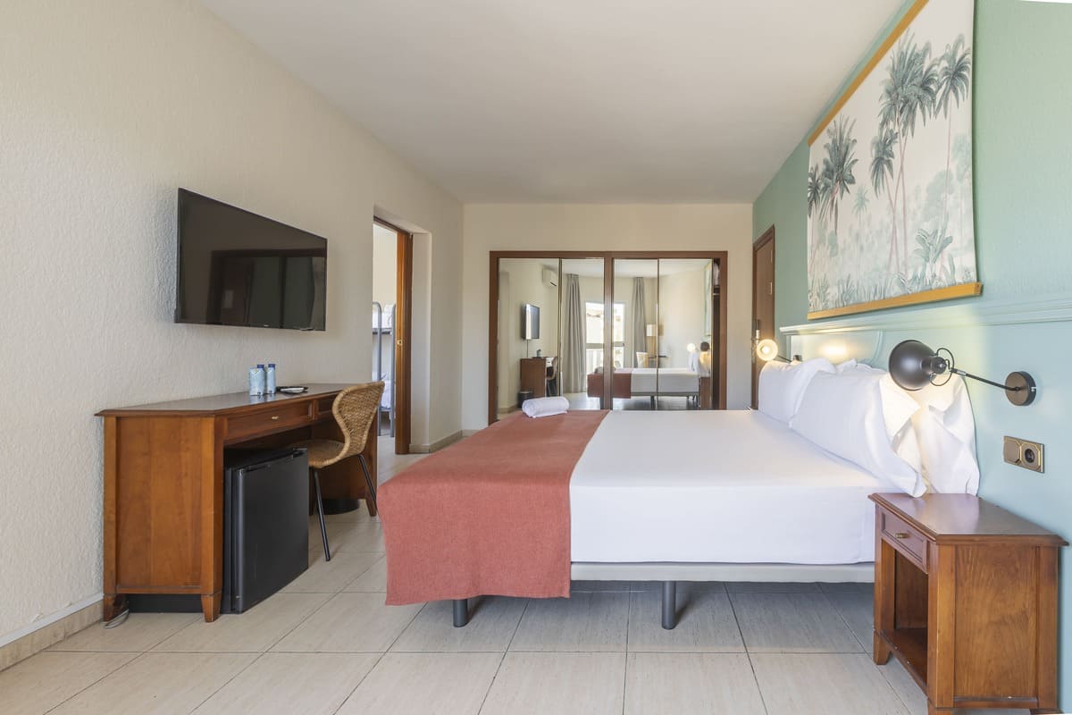 Family Room Standard