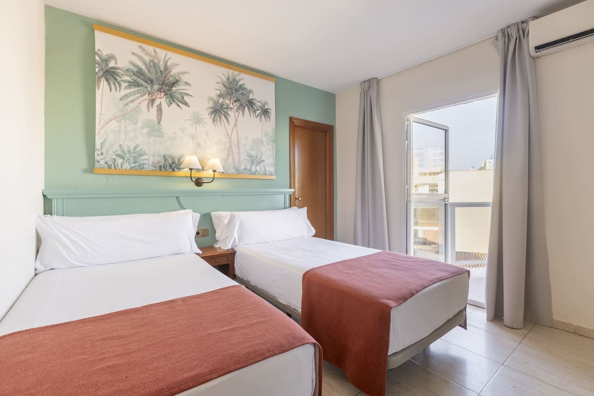 Double or Twin Standard