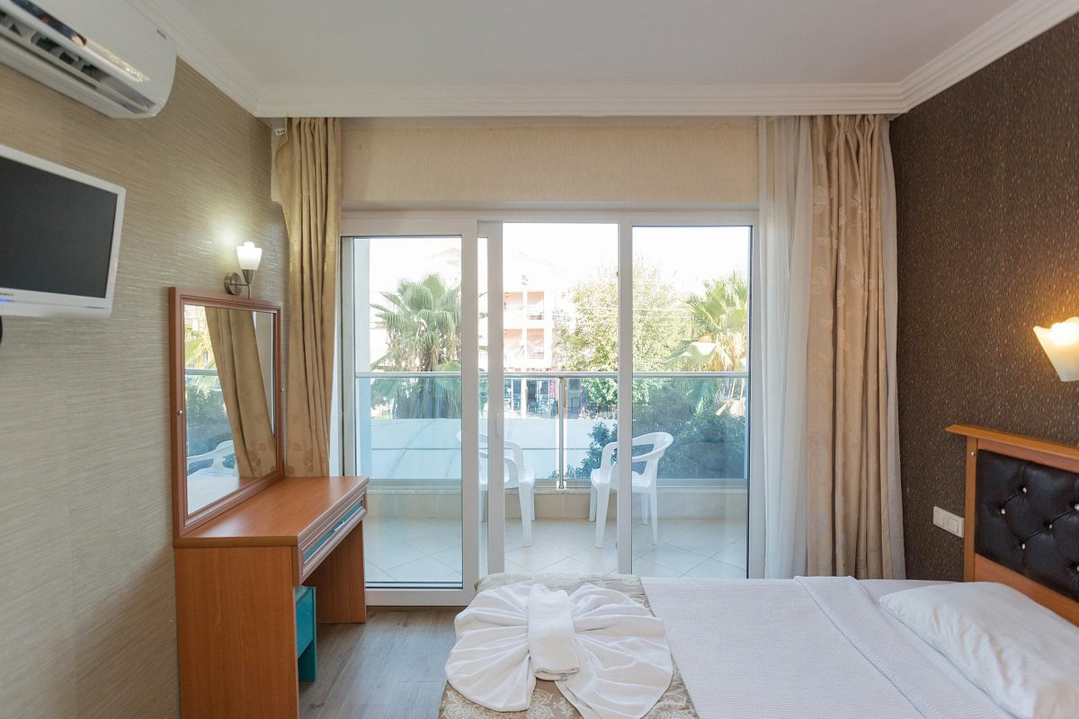 Family Room Connecting Room