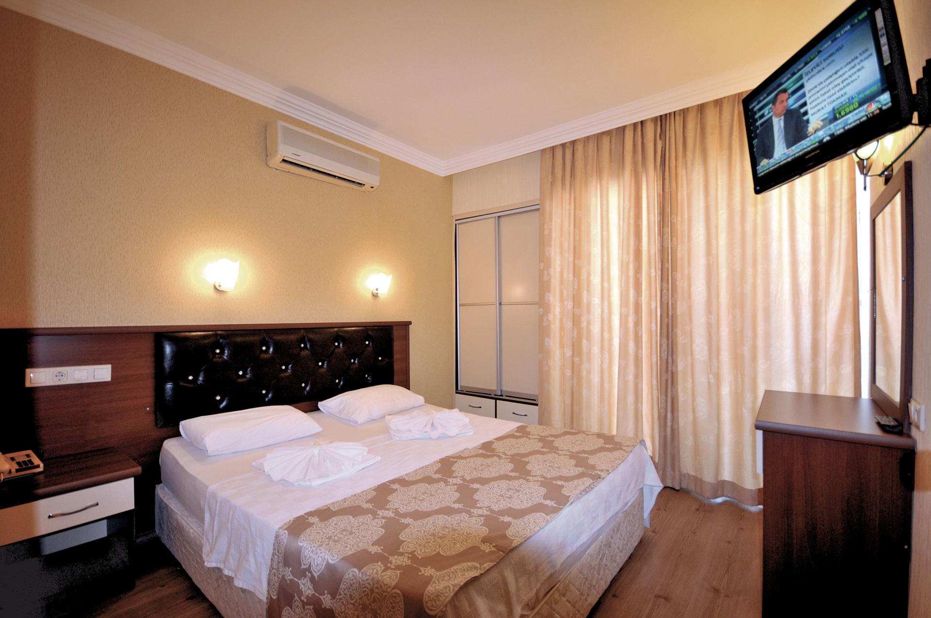 Family Room Connecting Room