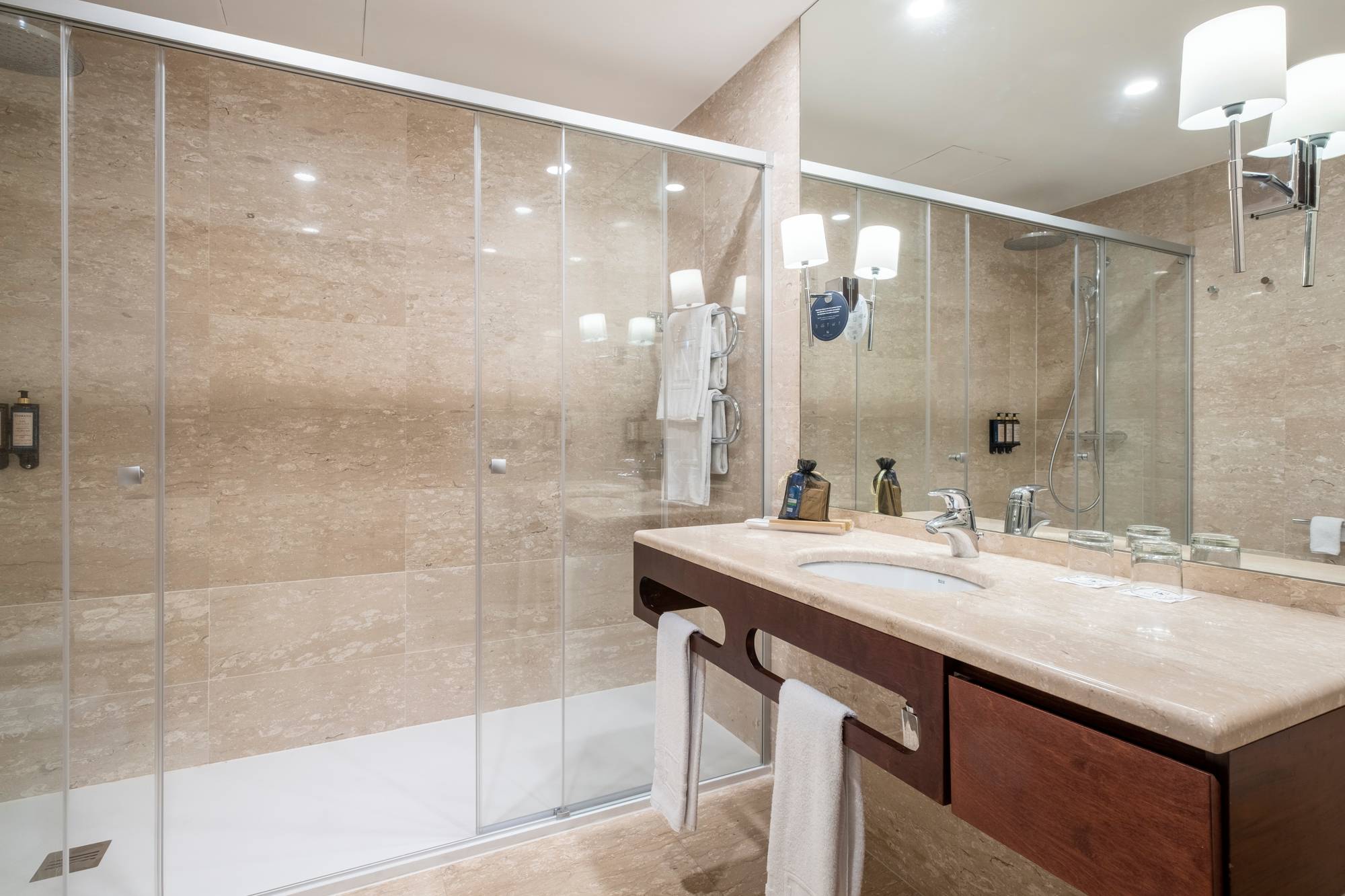 Double Single Superior