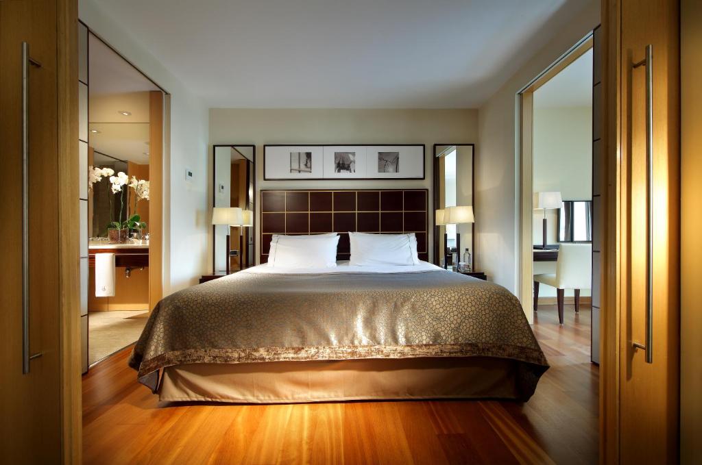 Junior Suite with Balcony