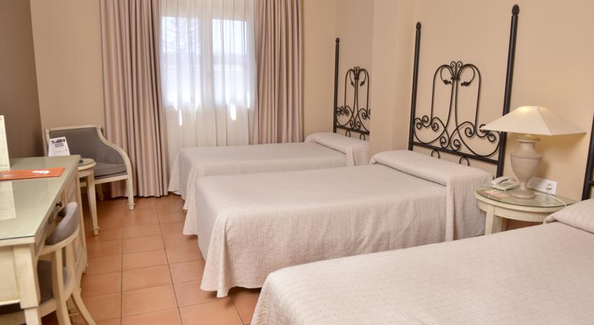 Double or Twin Capacity 3