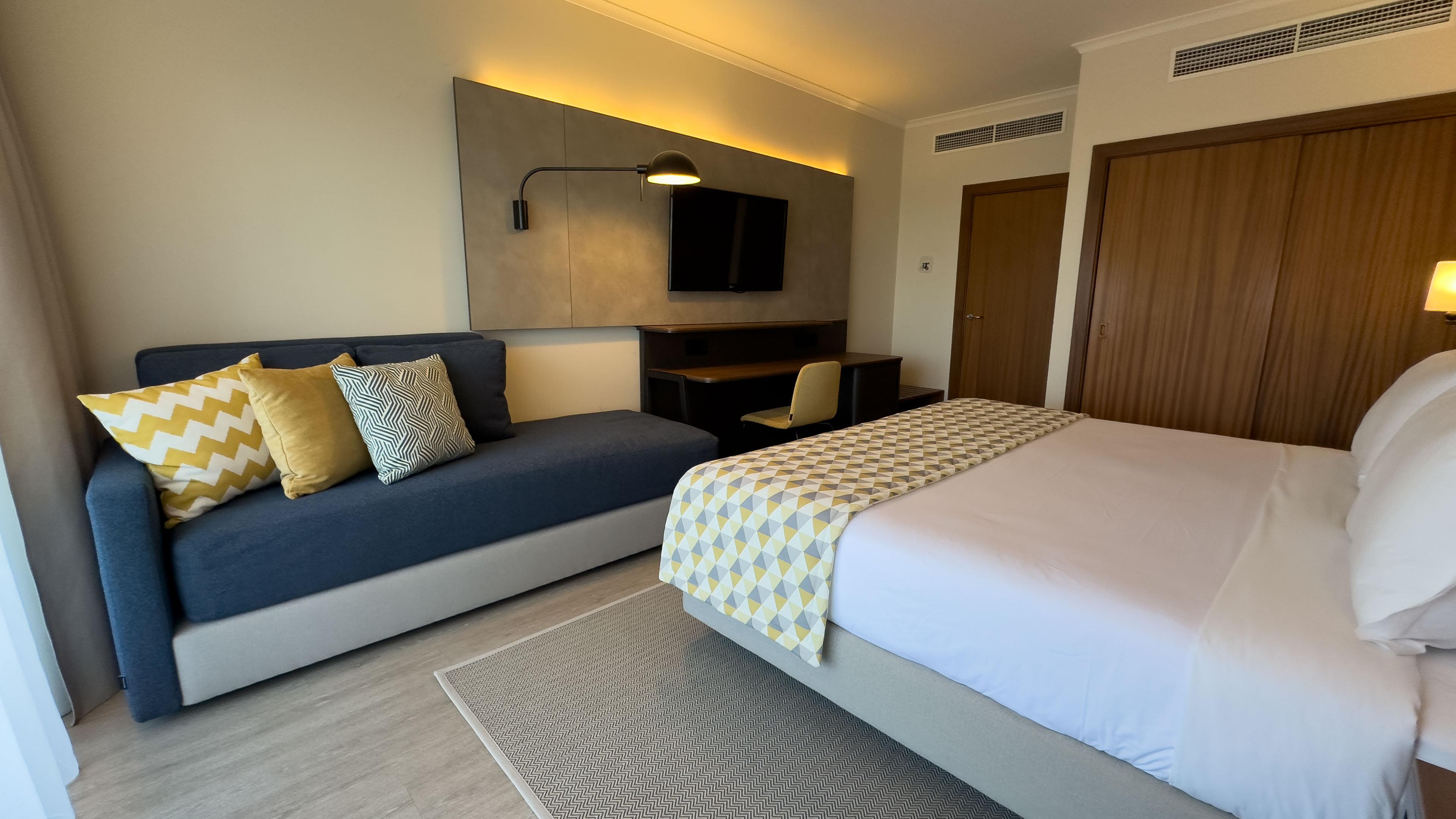 Double or Twin Standard