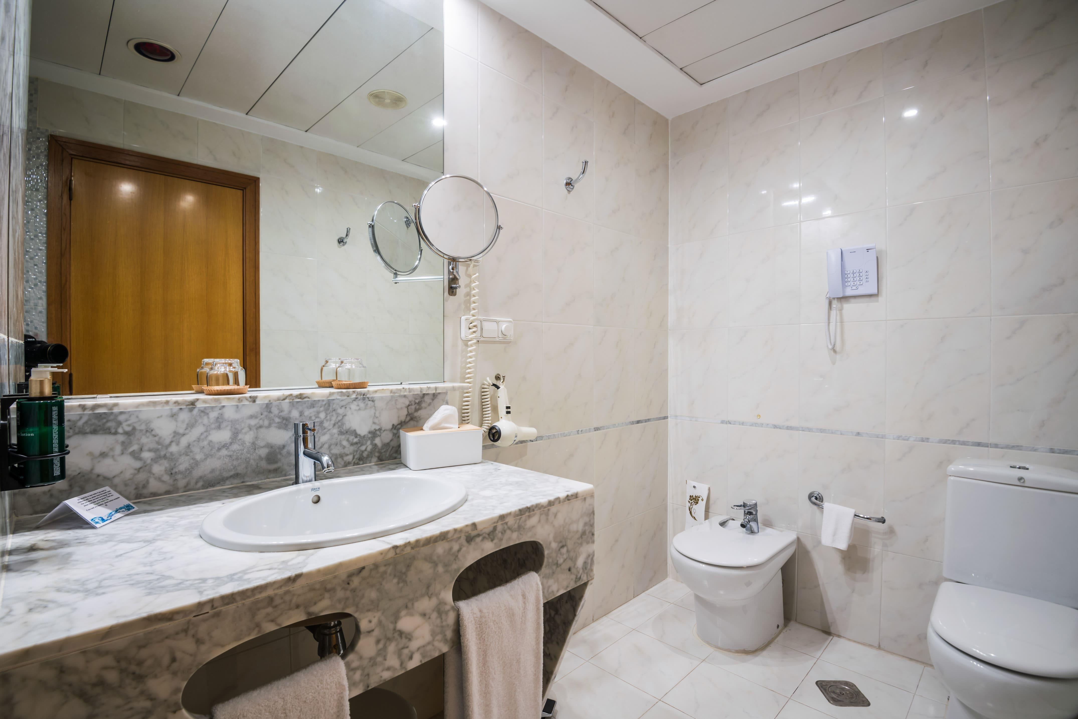 Double or Twin Connecting Room