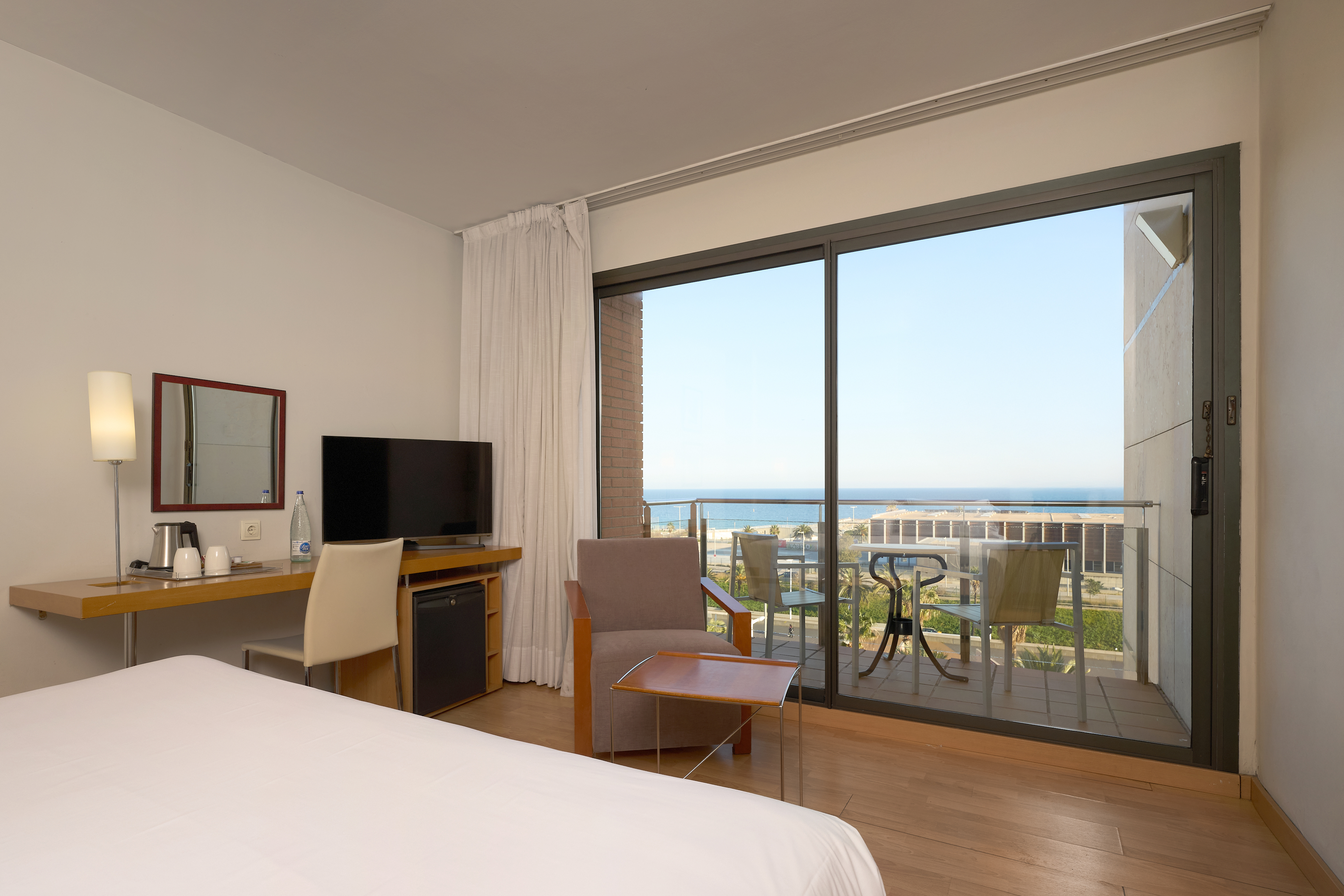 Double Single Superior with Balcony