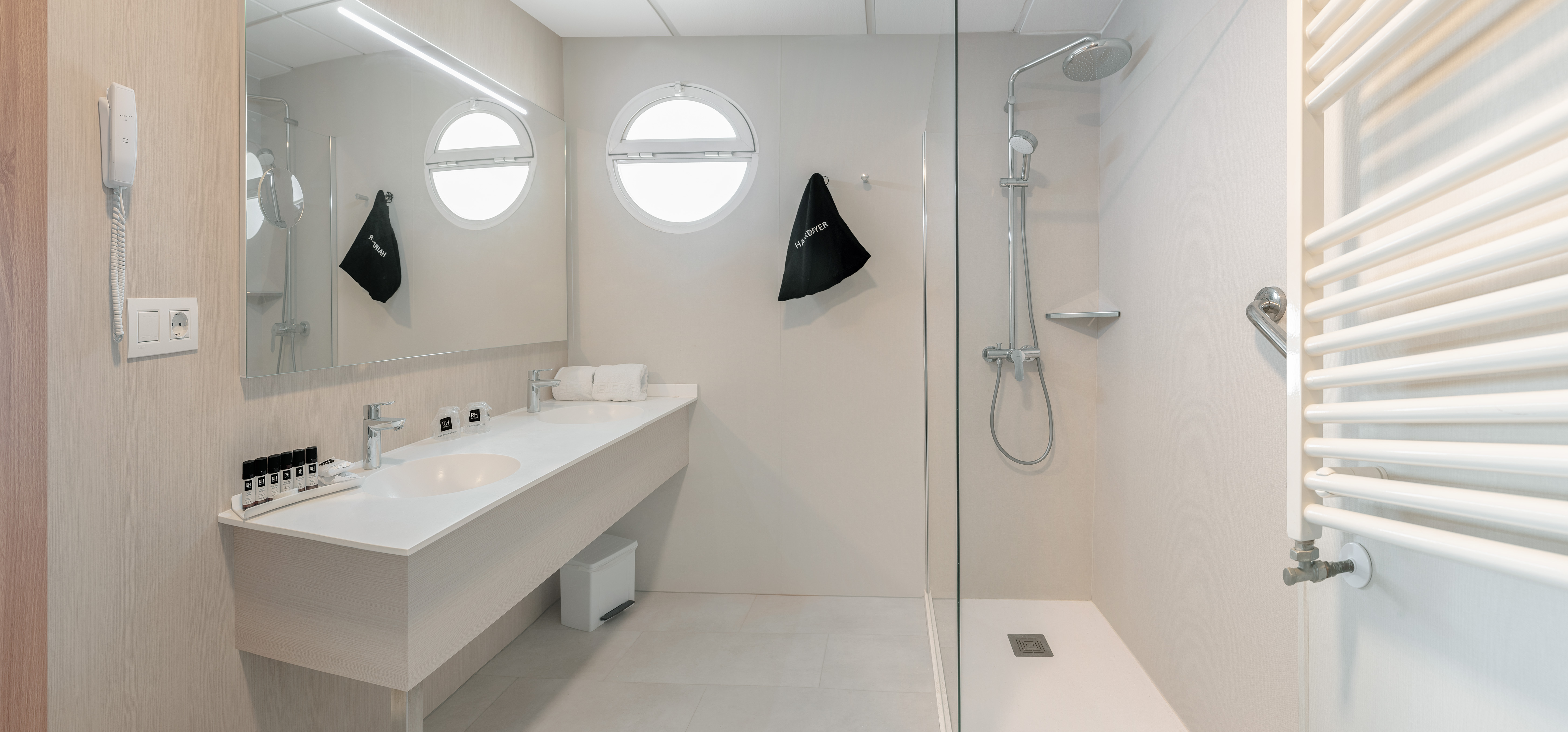 Double or Twin Deluxe Sea View