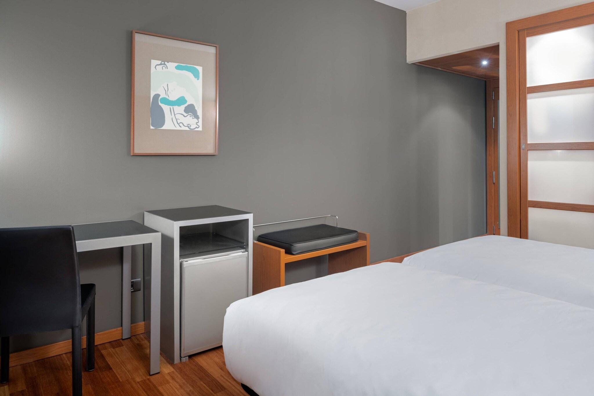 Double Superior King Bed