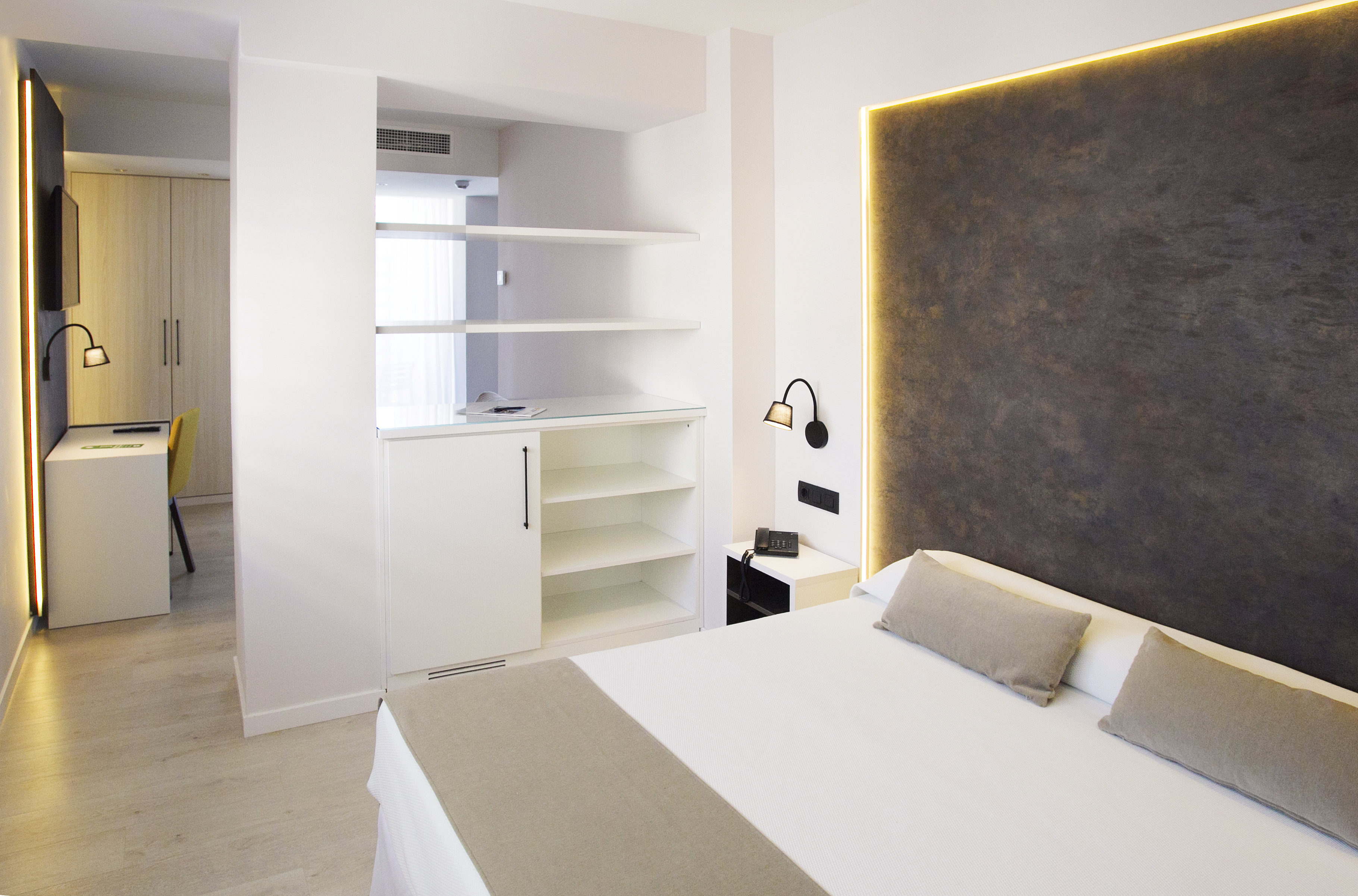 Double or Twin Superior