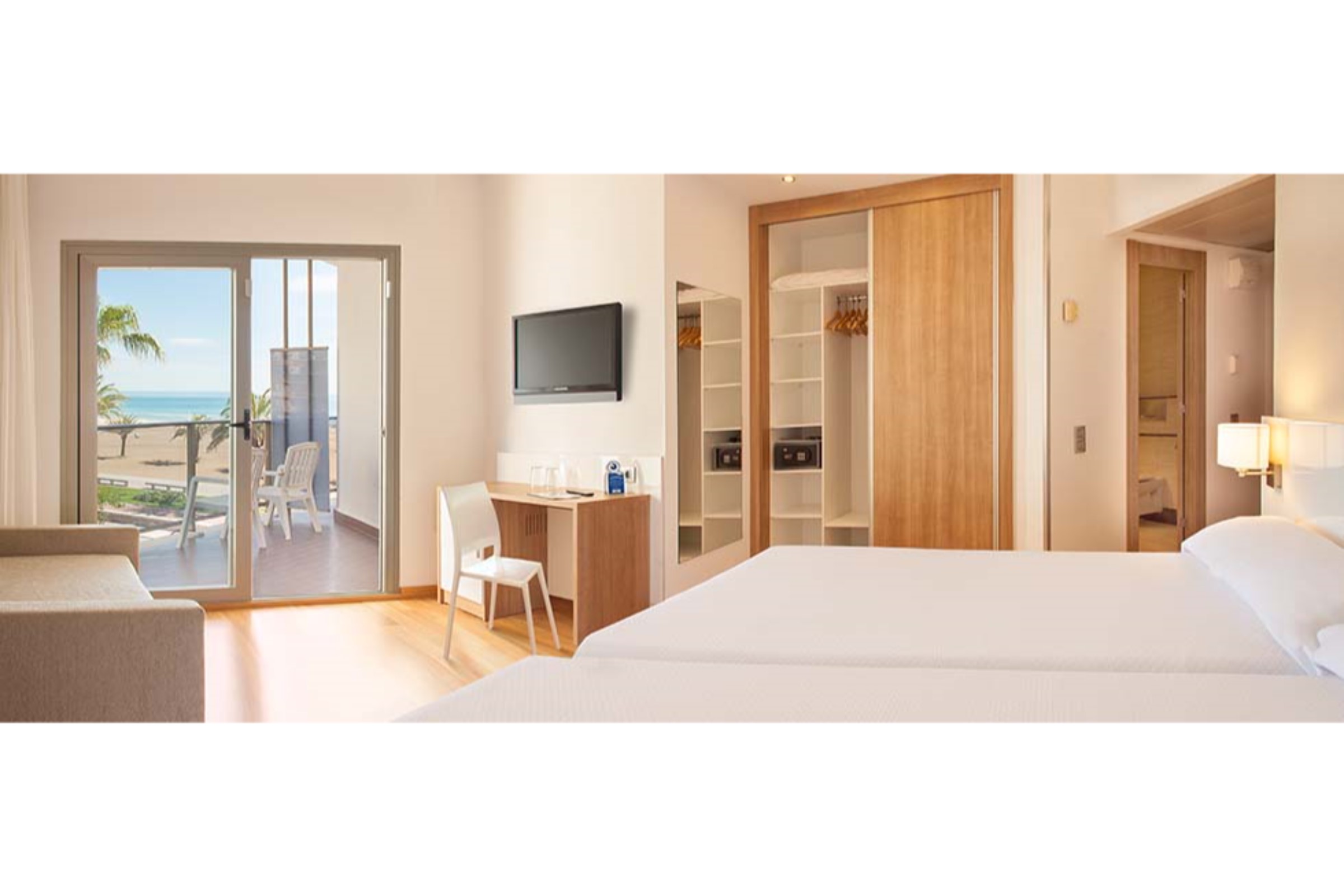 Double or Twin Side Sea View