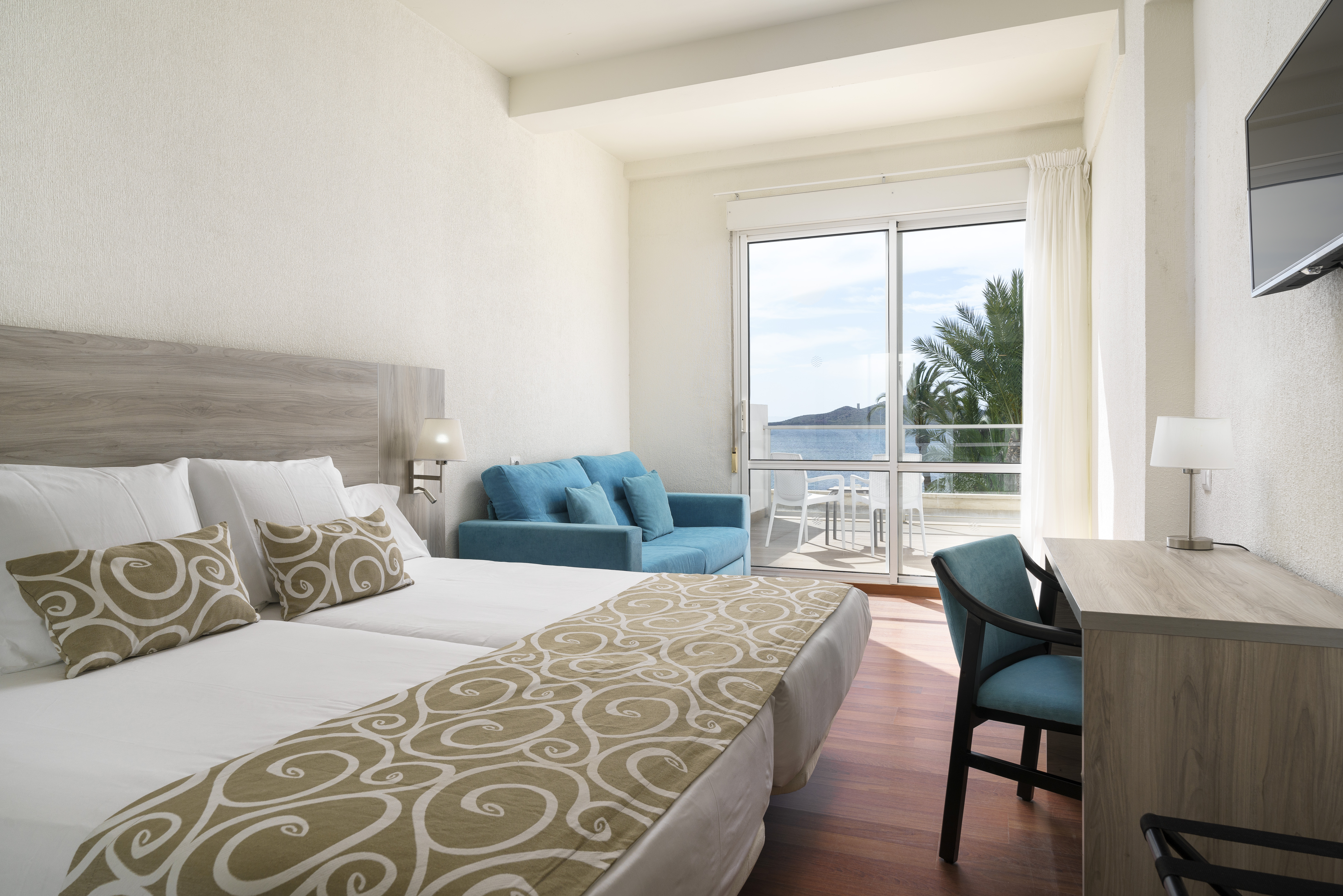 Double Single Sea View