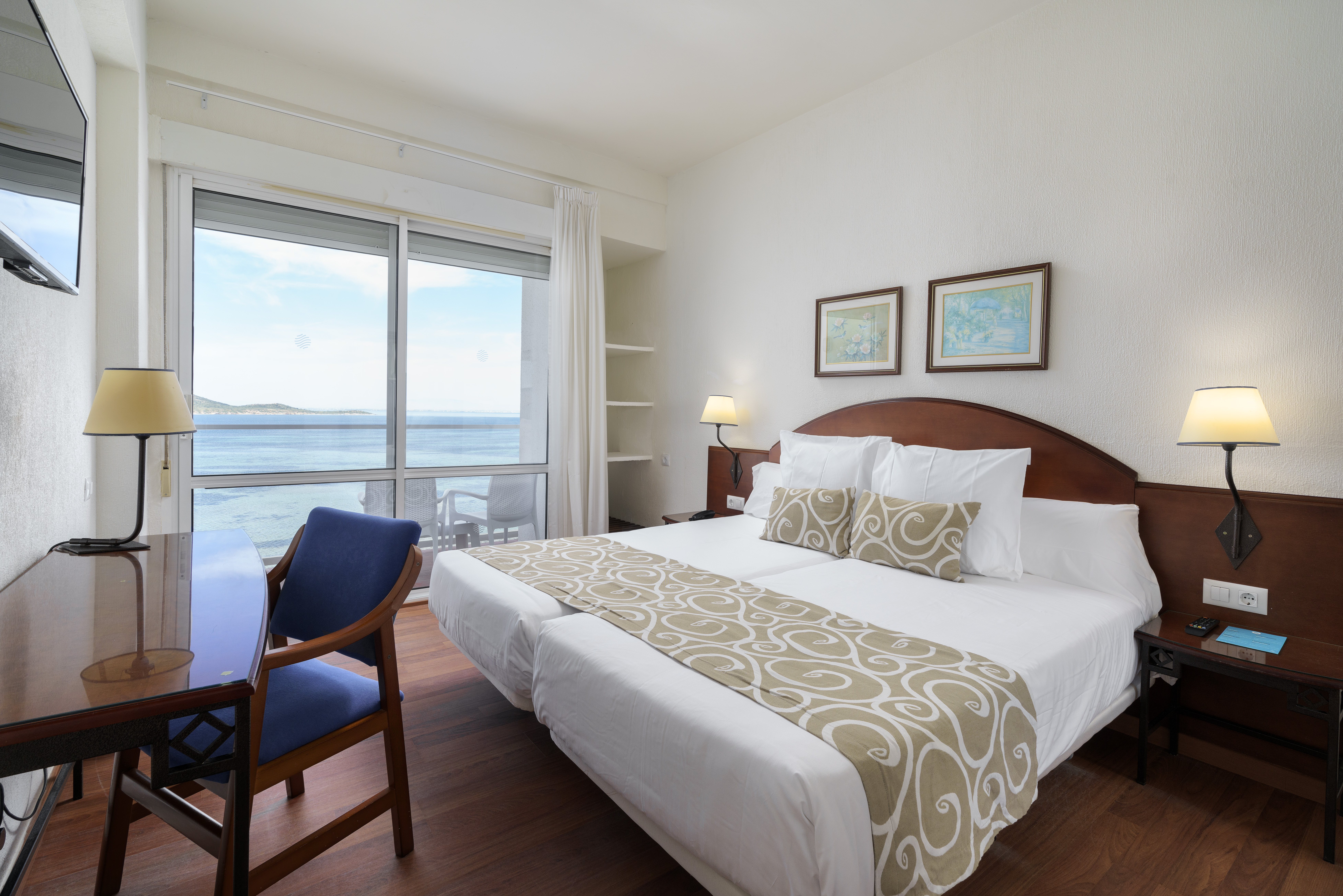 Double Single Sea View