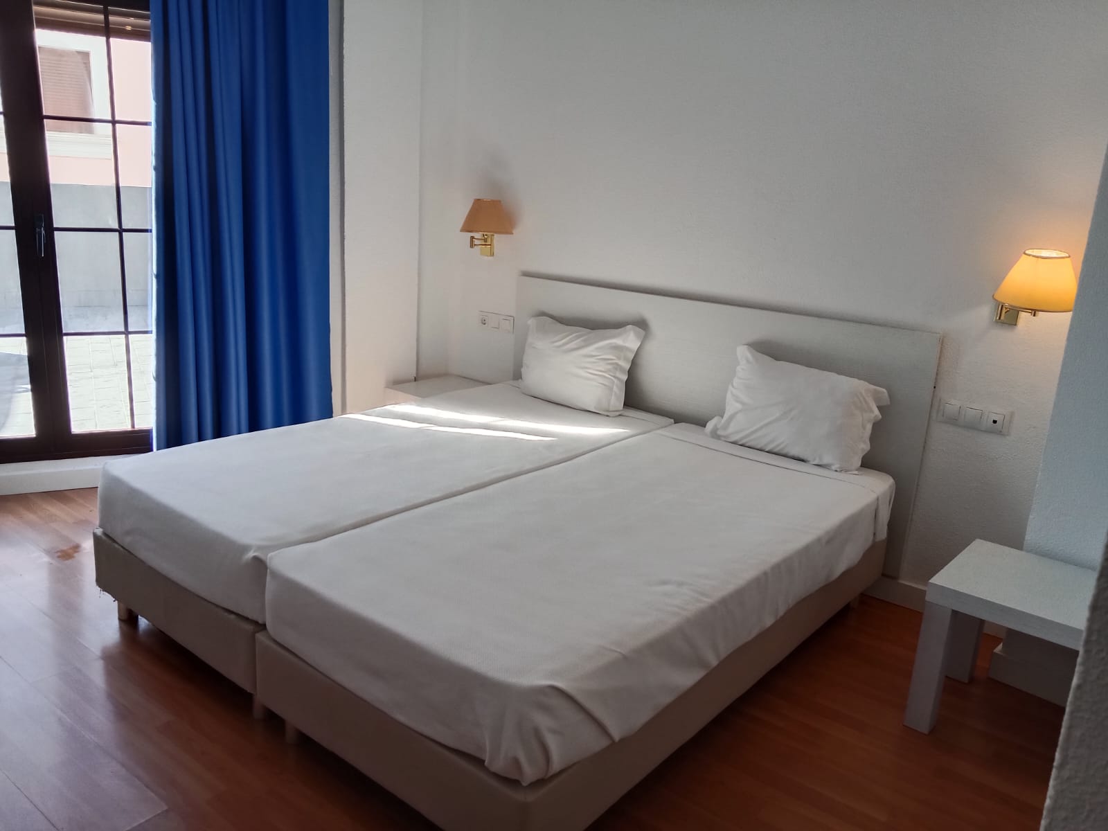 Double or Twin Standard