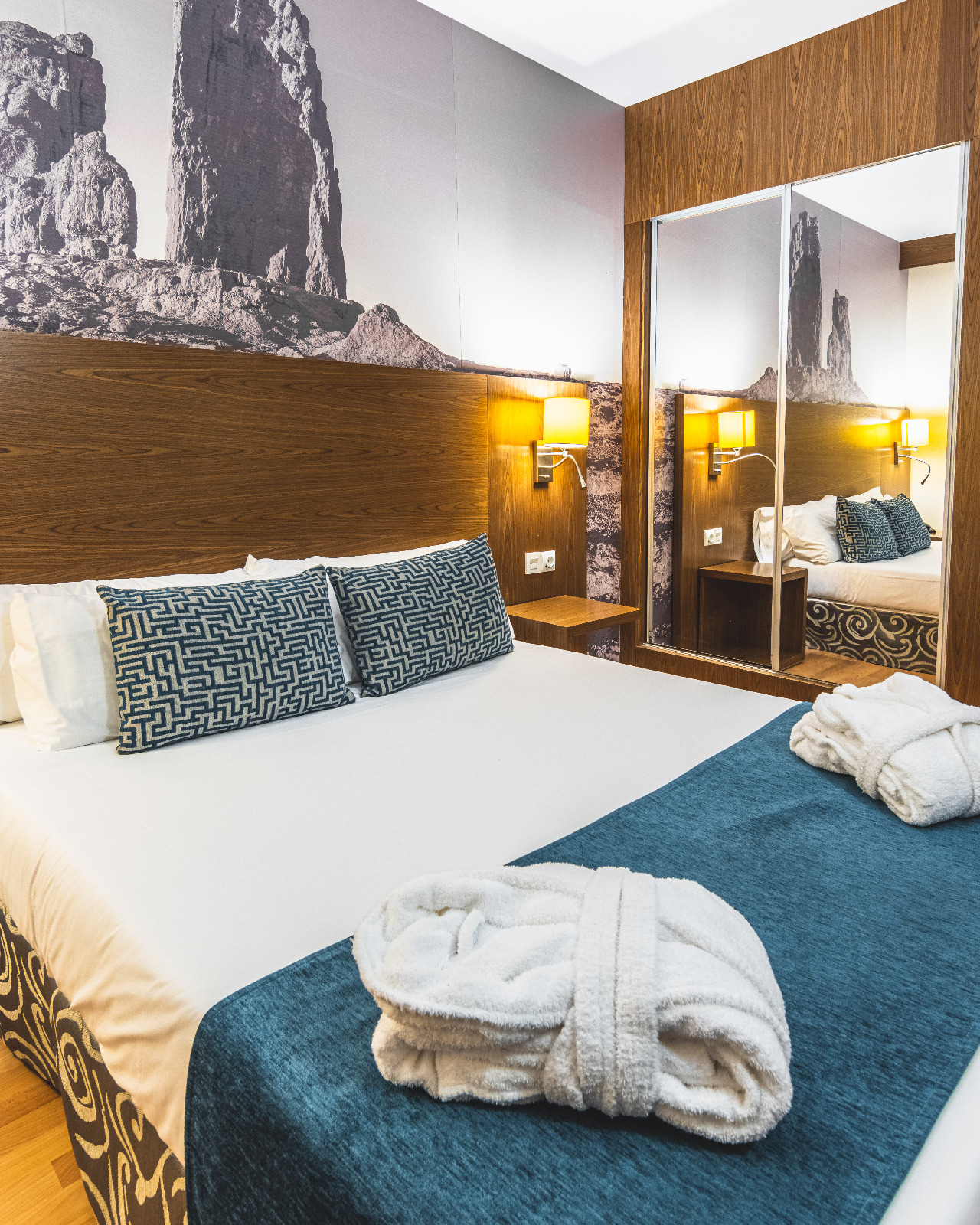 Double or Twin Standard