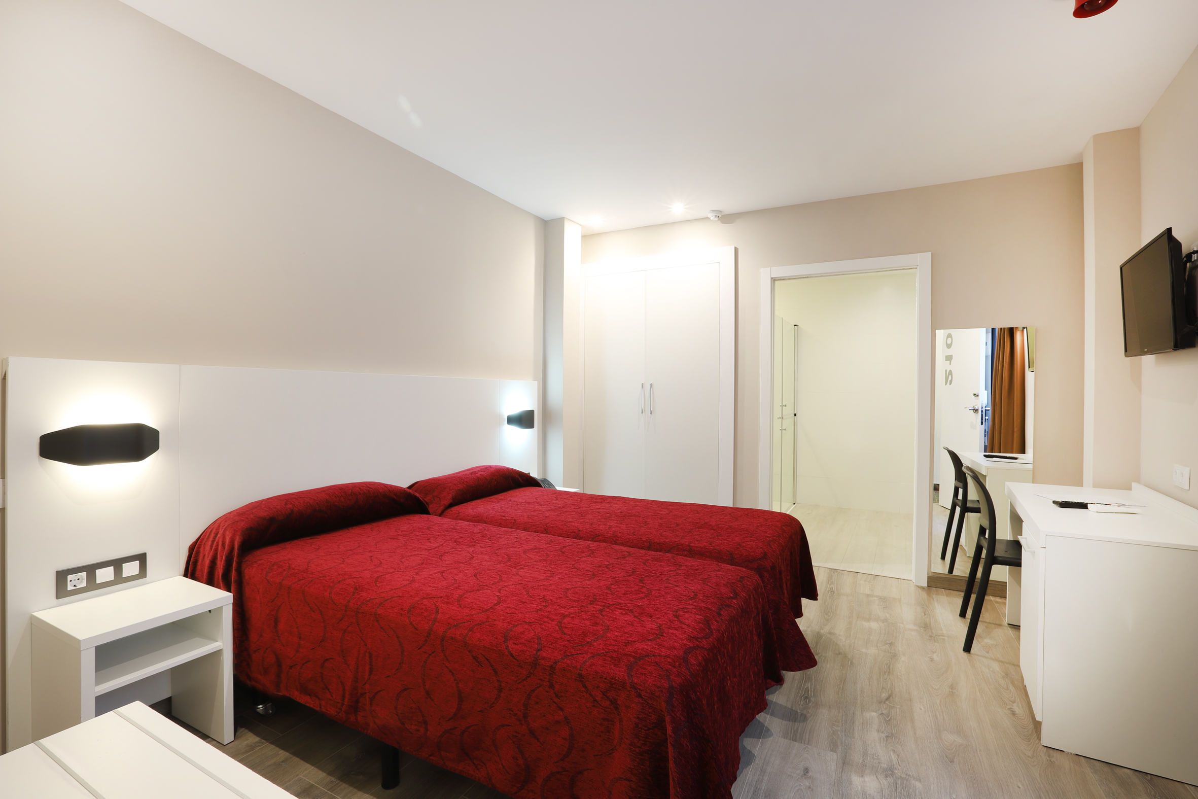 Double or Twin Capacity 2