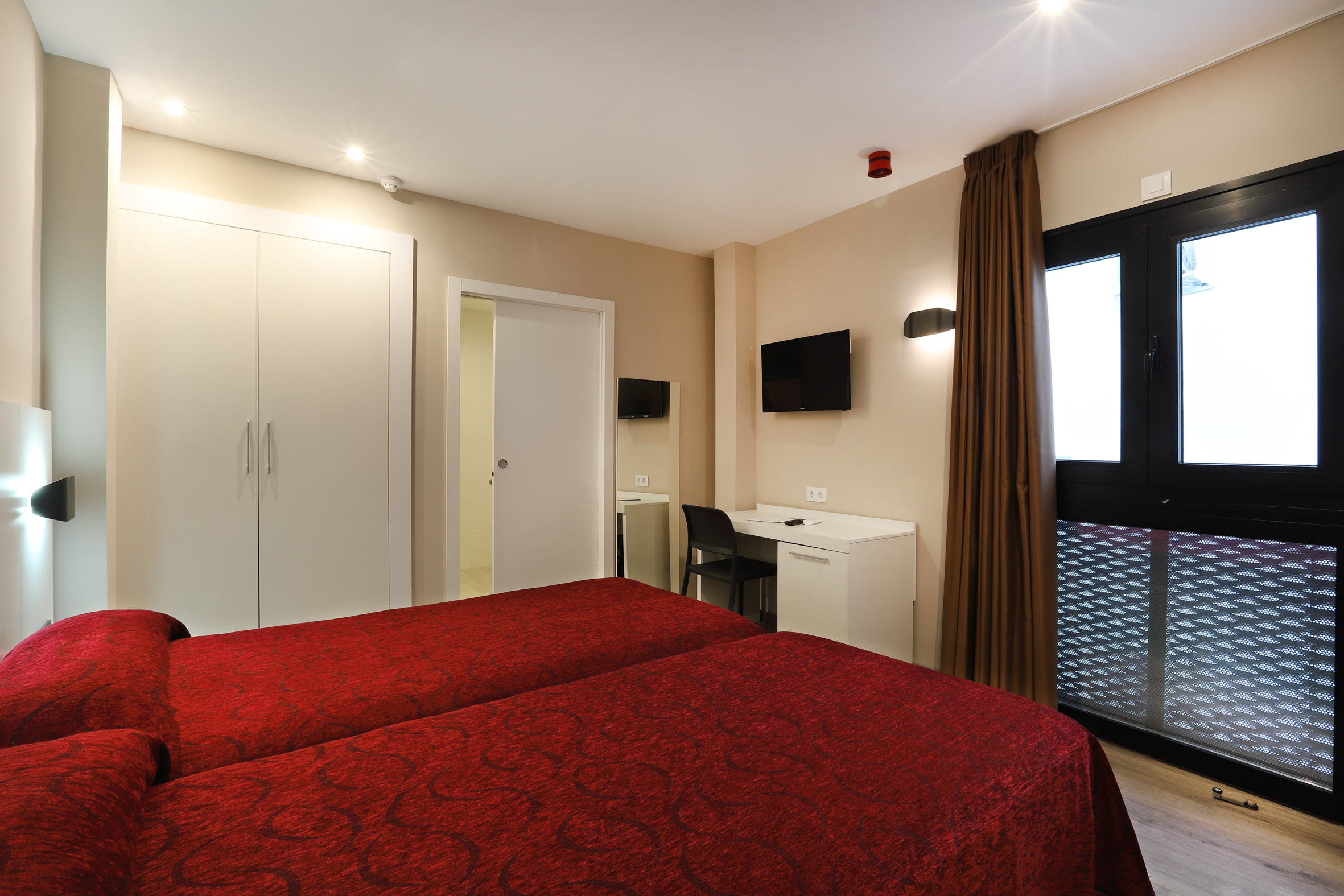 Double or Twin Standard