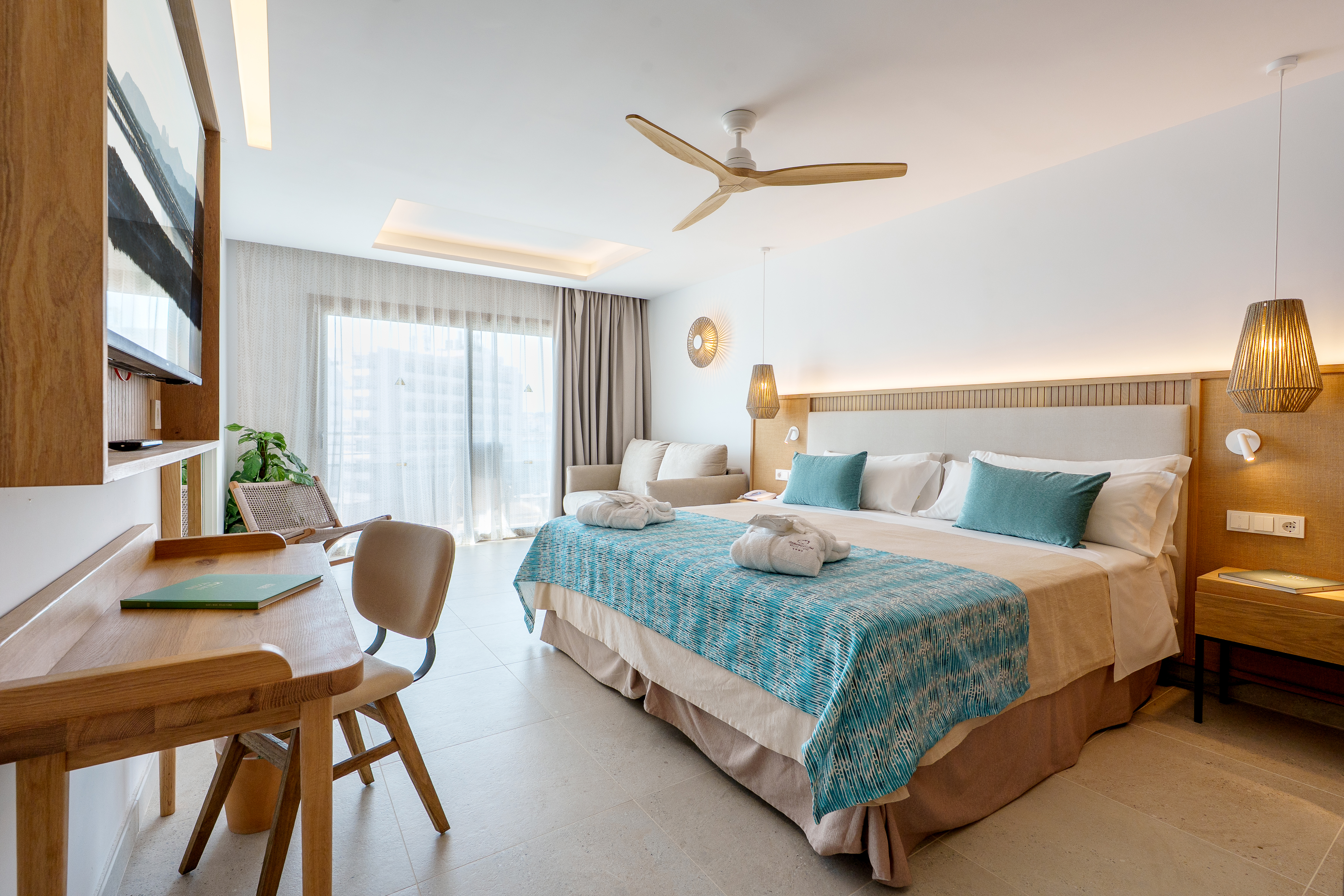 Double or Twin Superior