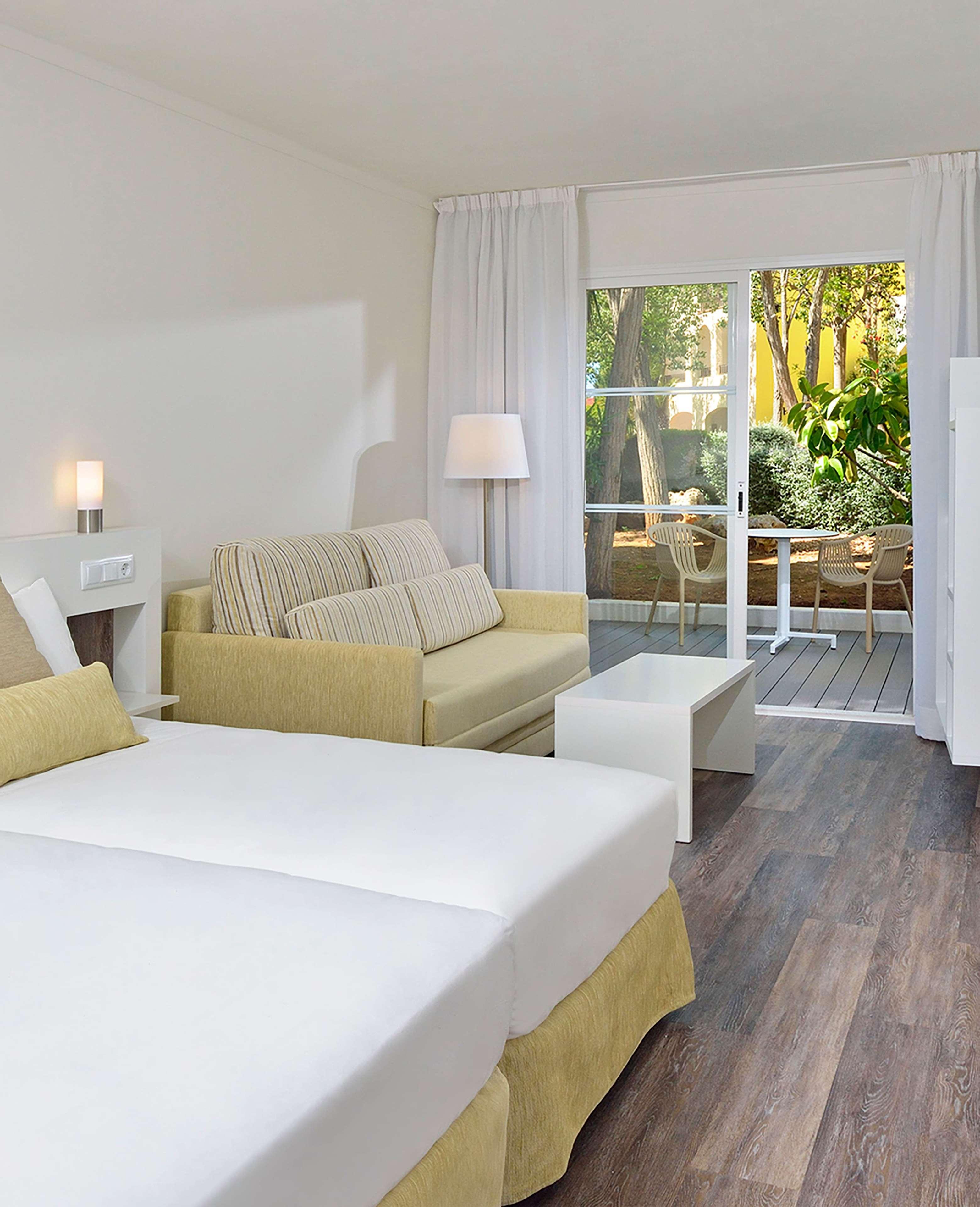 Family Room Standard