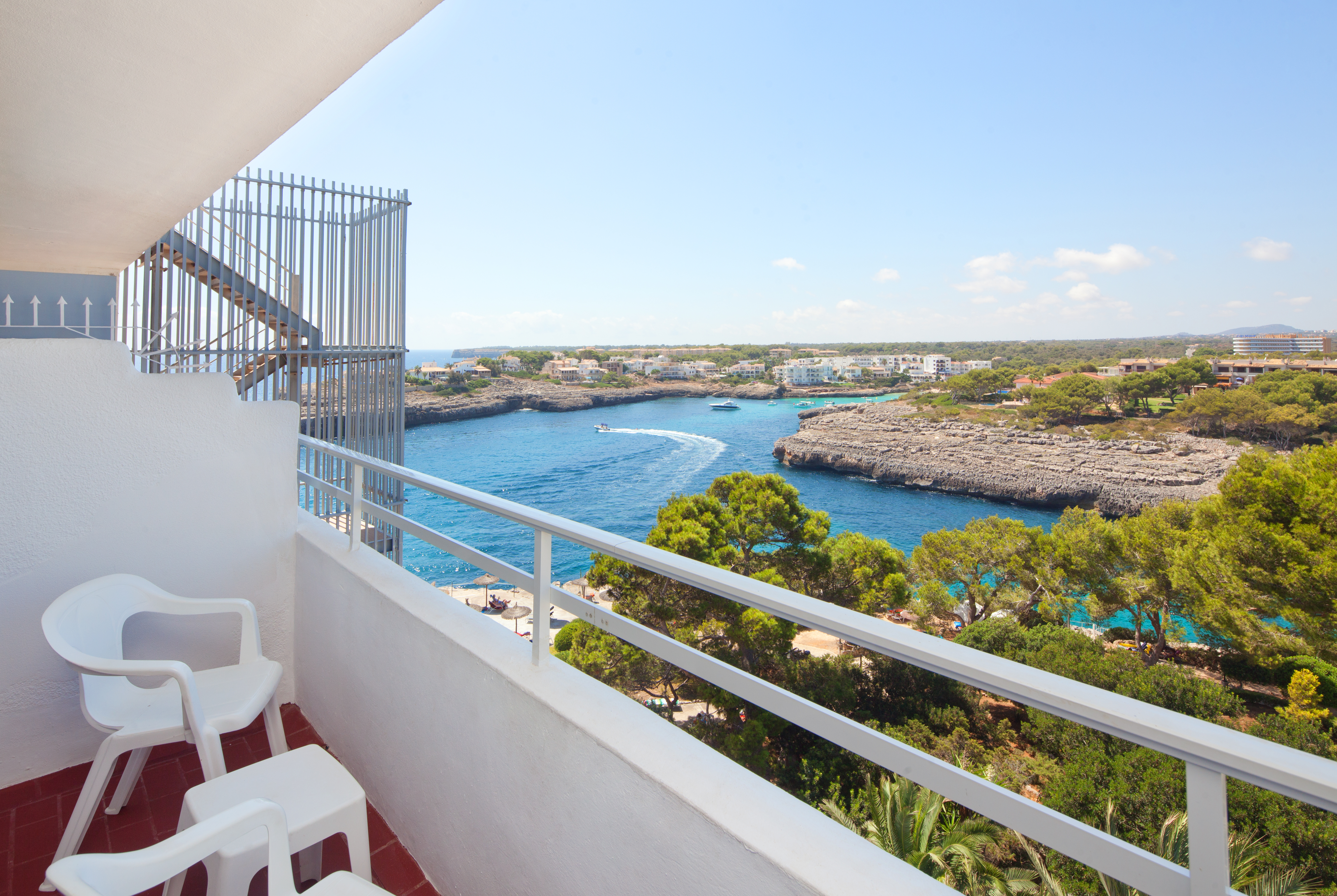 Double or Twin Side Sea View