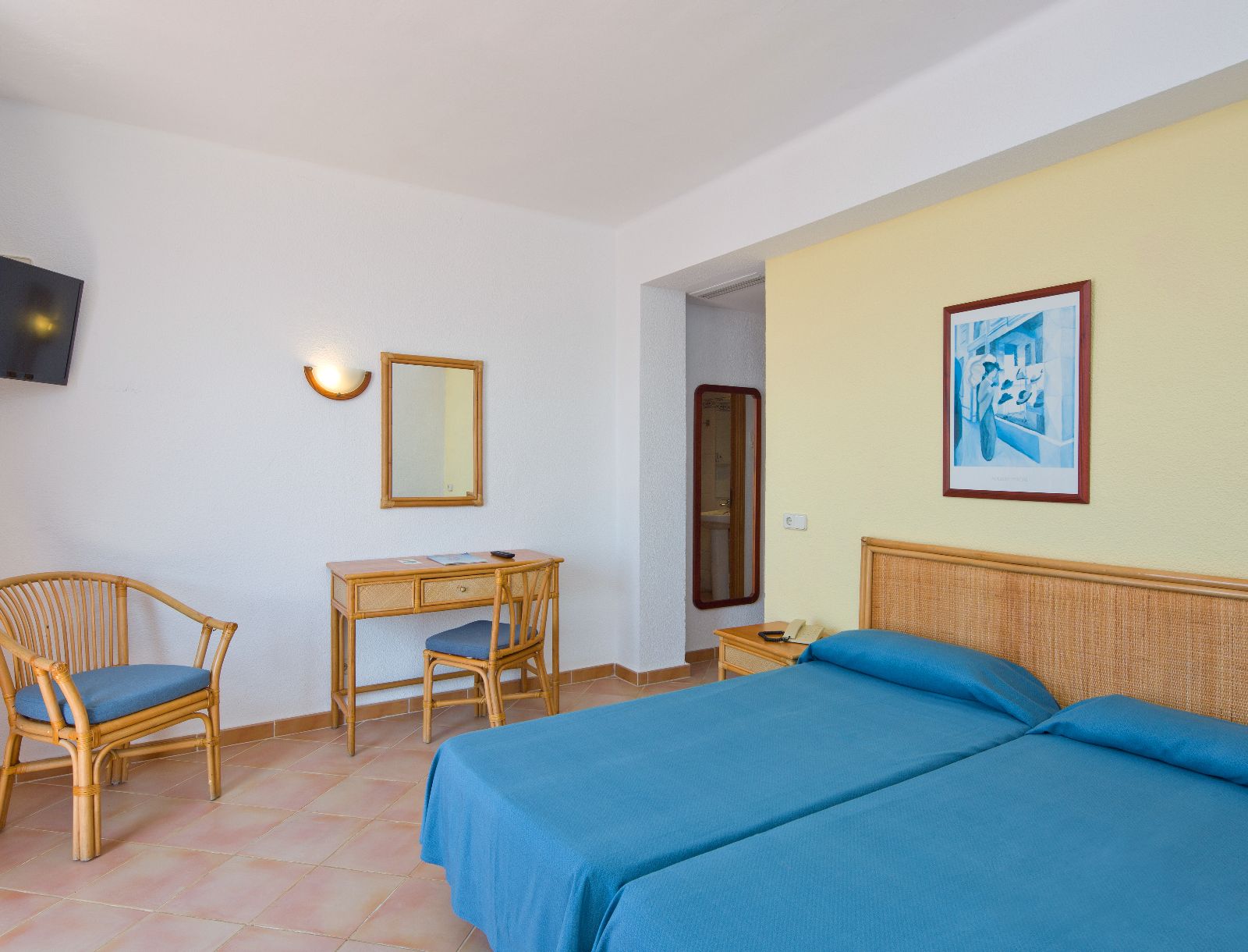 Double or Twin Standard