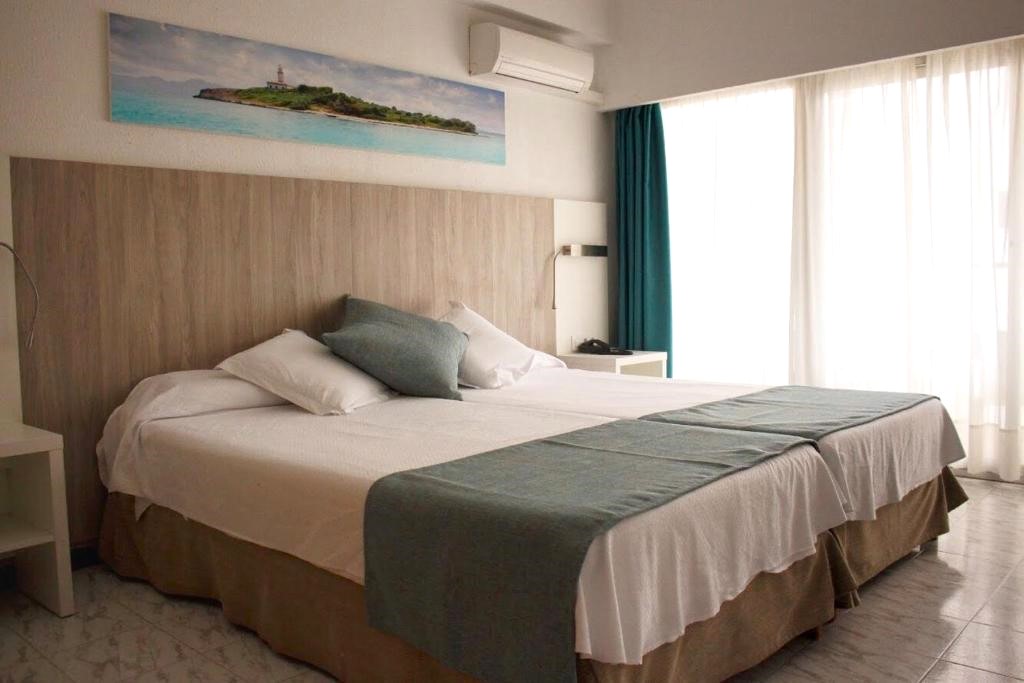 Double Single Premium