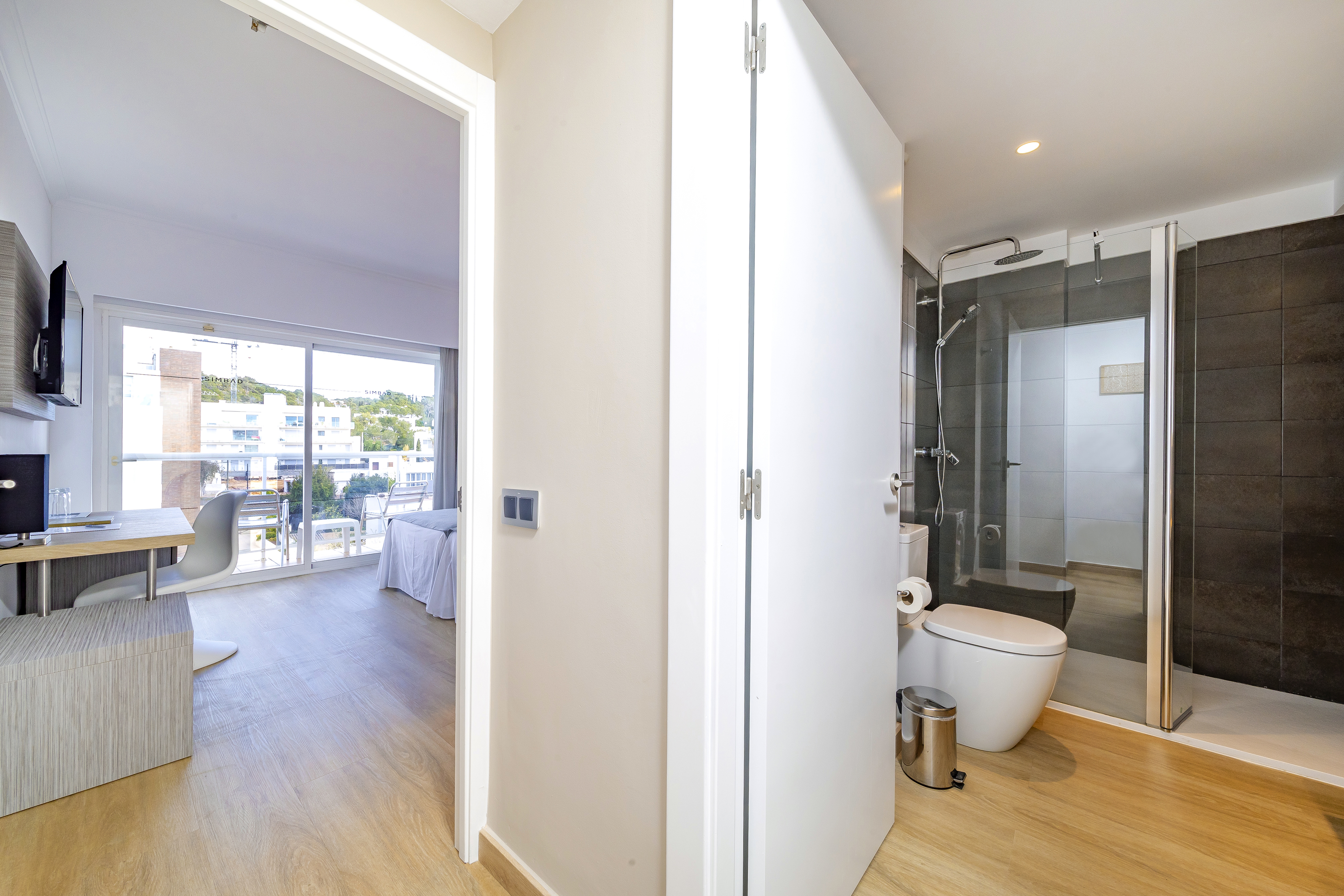 Double or Twin Standard