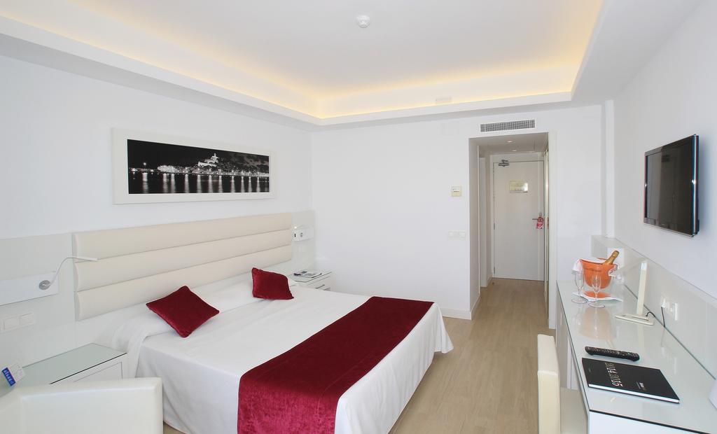 Double or Twin Capacity 3