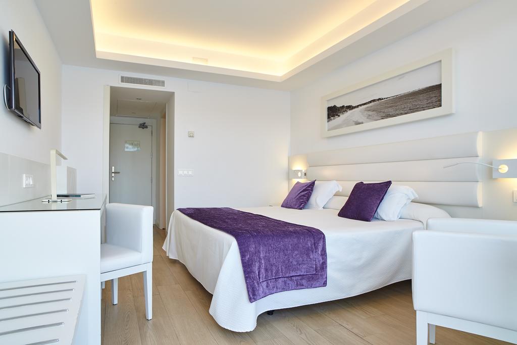 Double or Twin Capacity 3