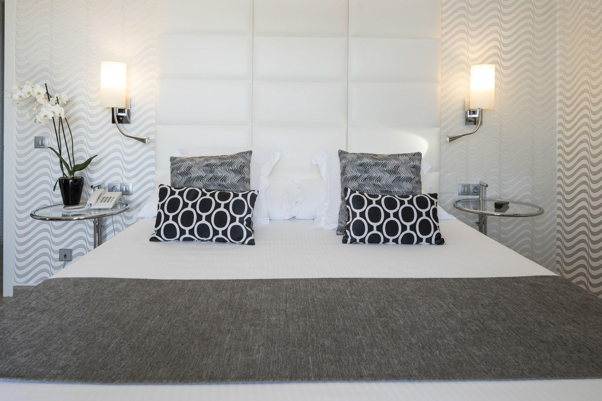 Suite Sea View King Bed