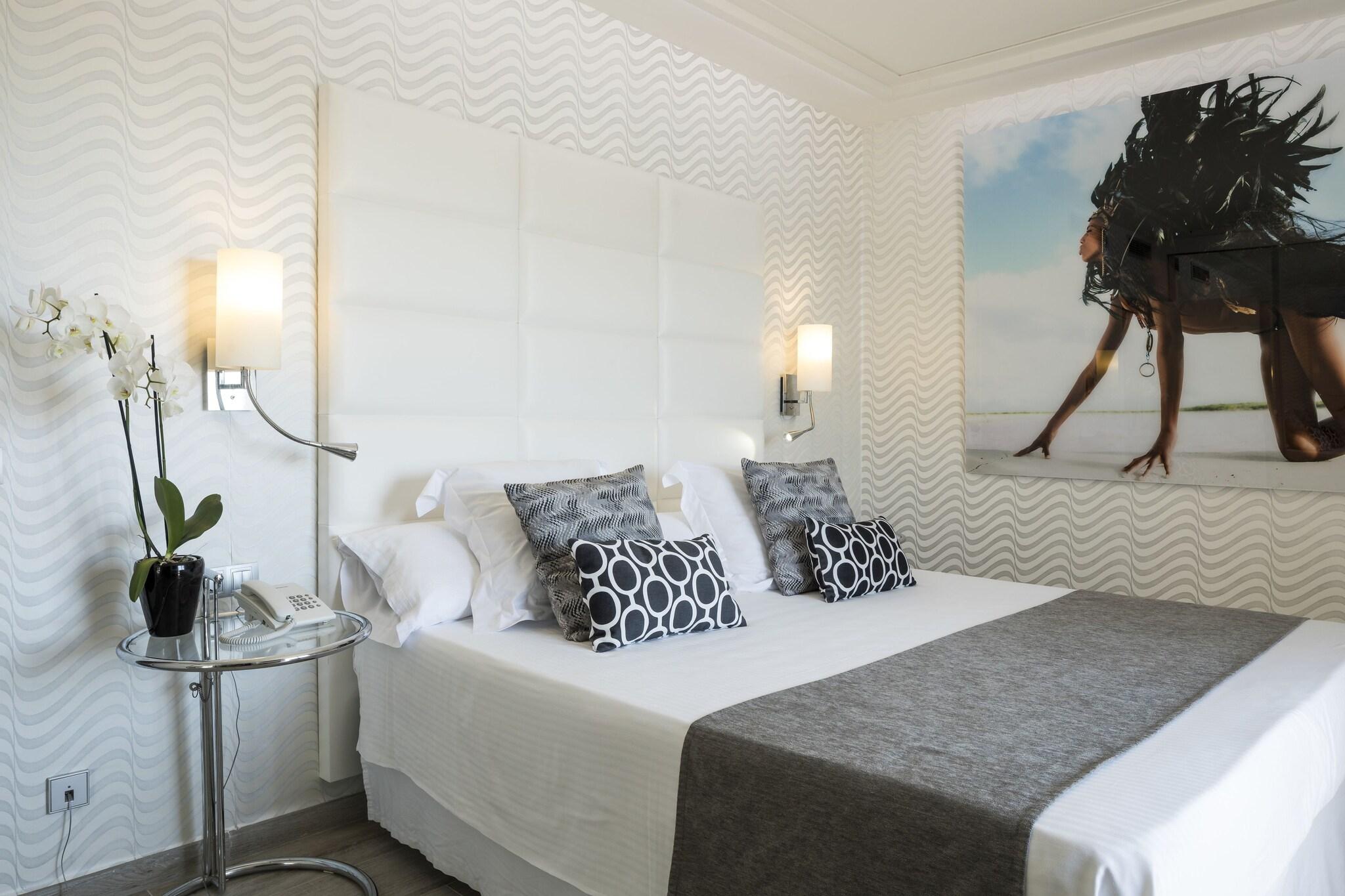 Suite Sea View King Bed