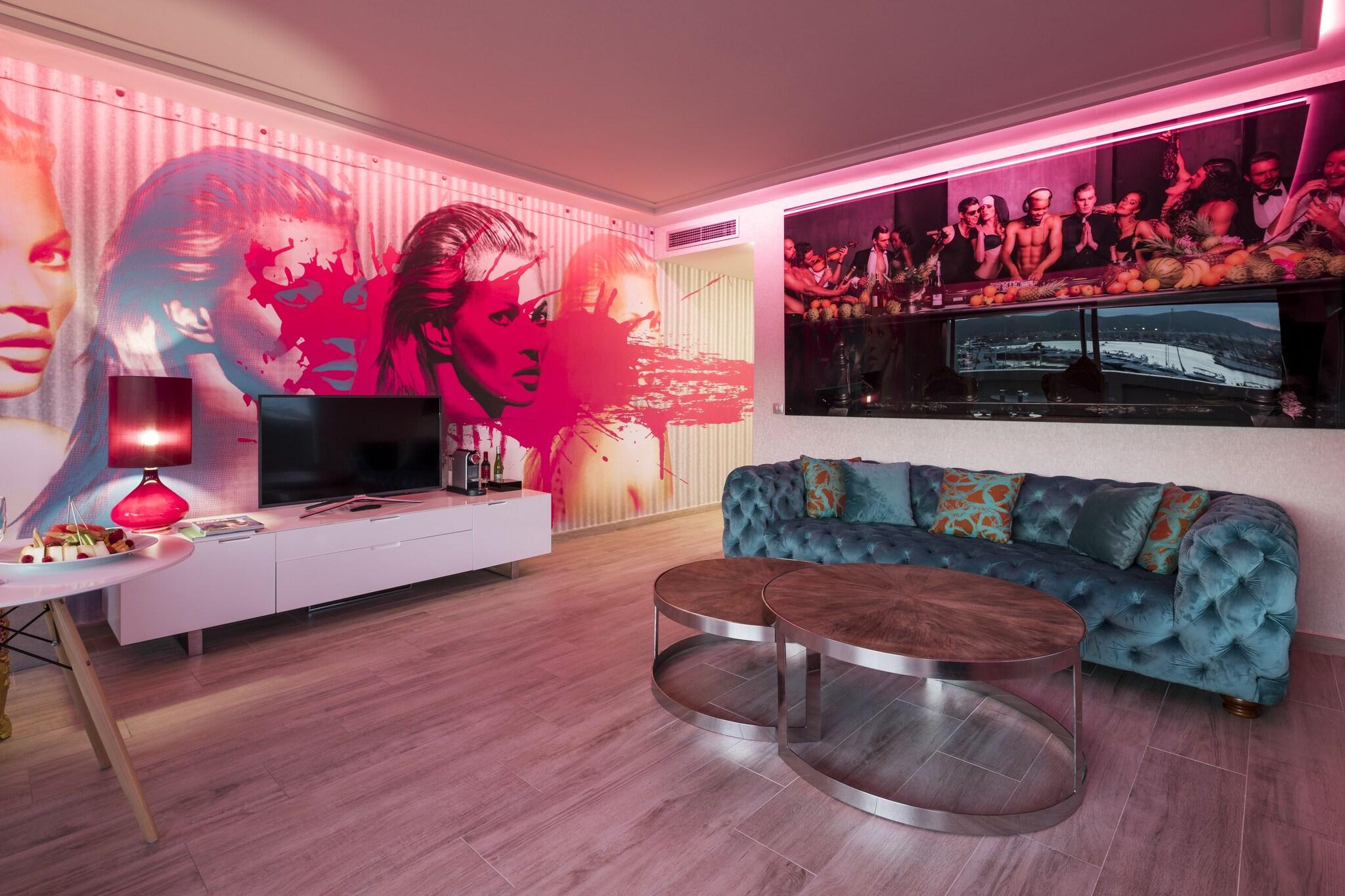 Suite Sea View King Bed