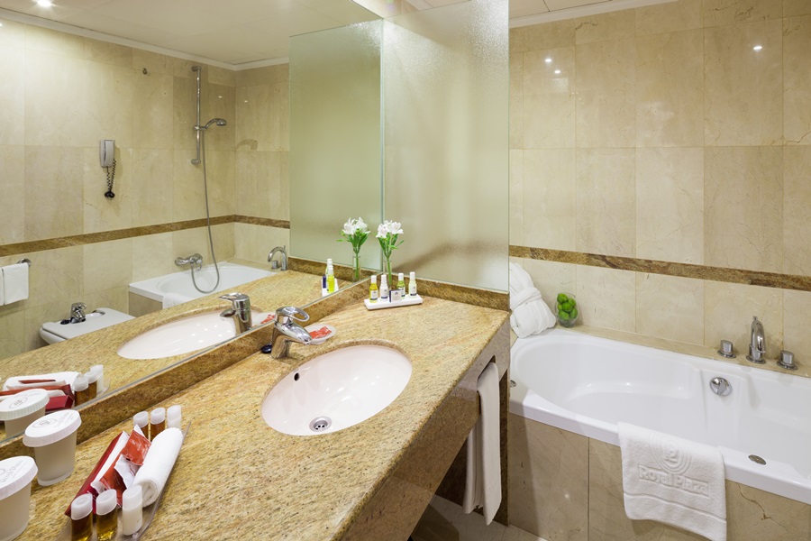 Double or Twin Capacity 3