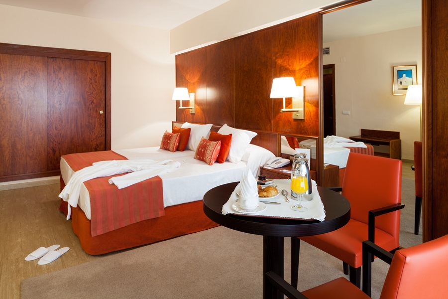 Double or Twin Capacity 3