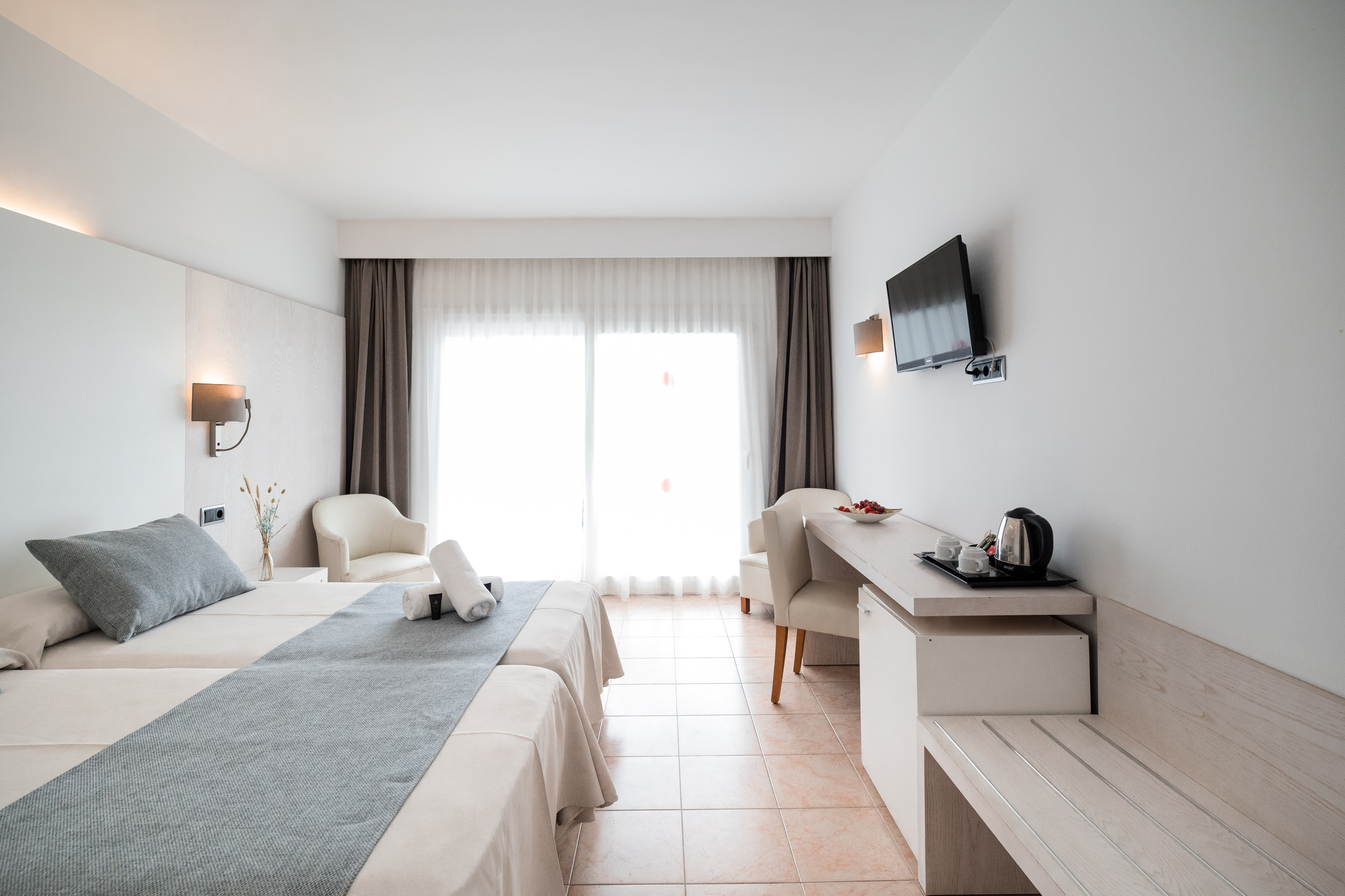 Double or Twin Standard