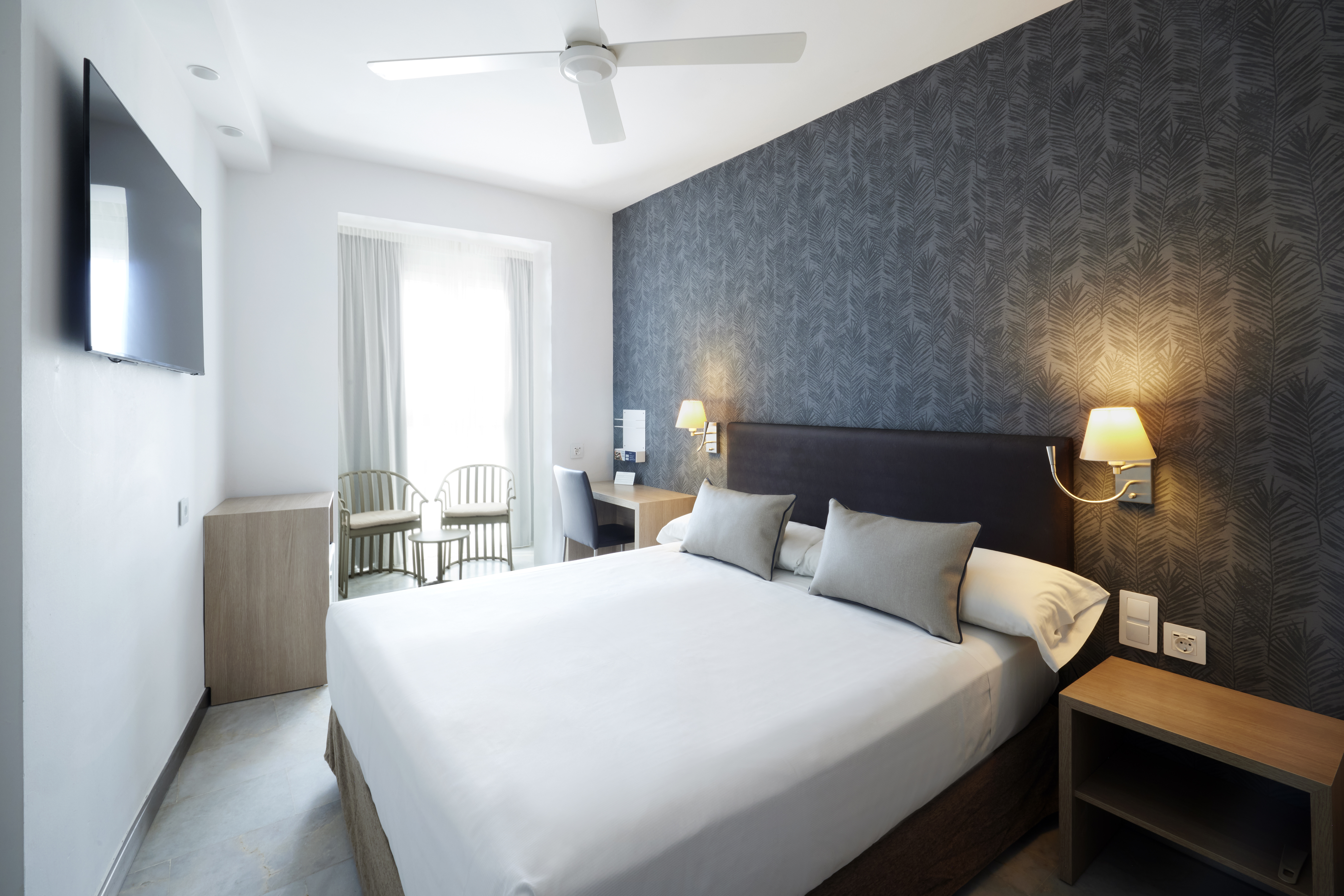 Double Single with Terrace