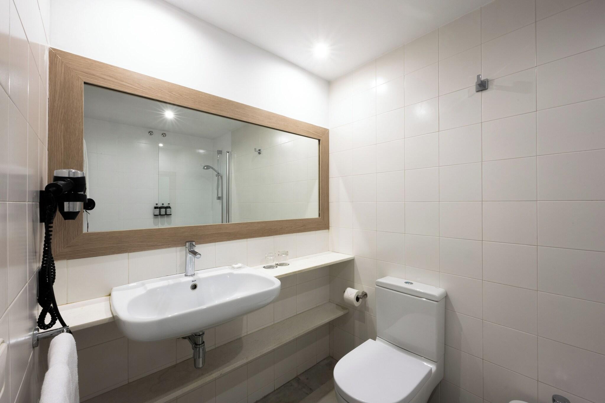 Family Room King Size Bed