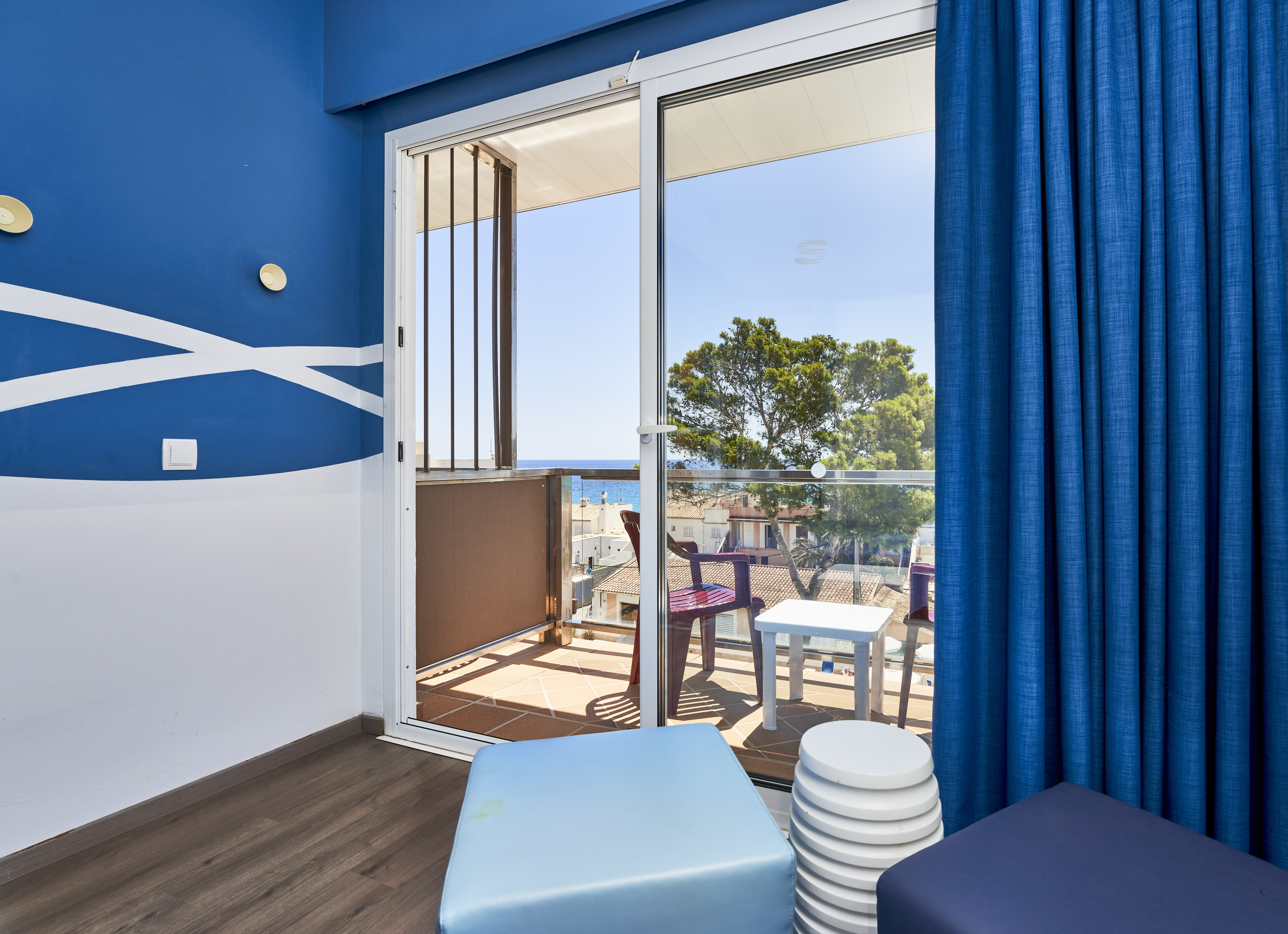 Double Single Sea View with Balcony