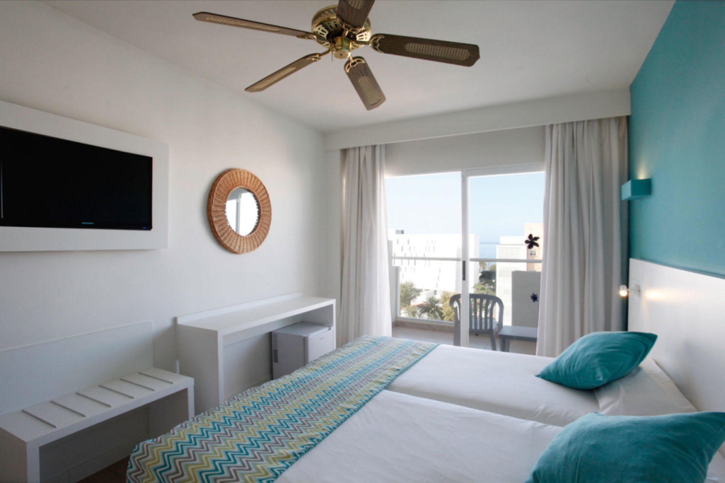 Double or Twin Superior