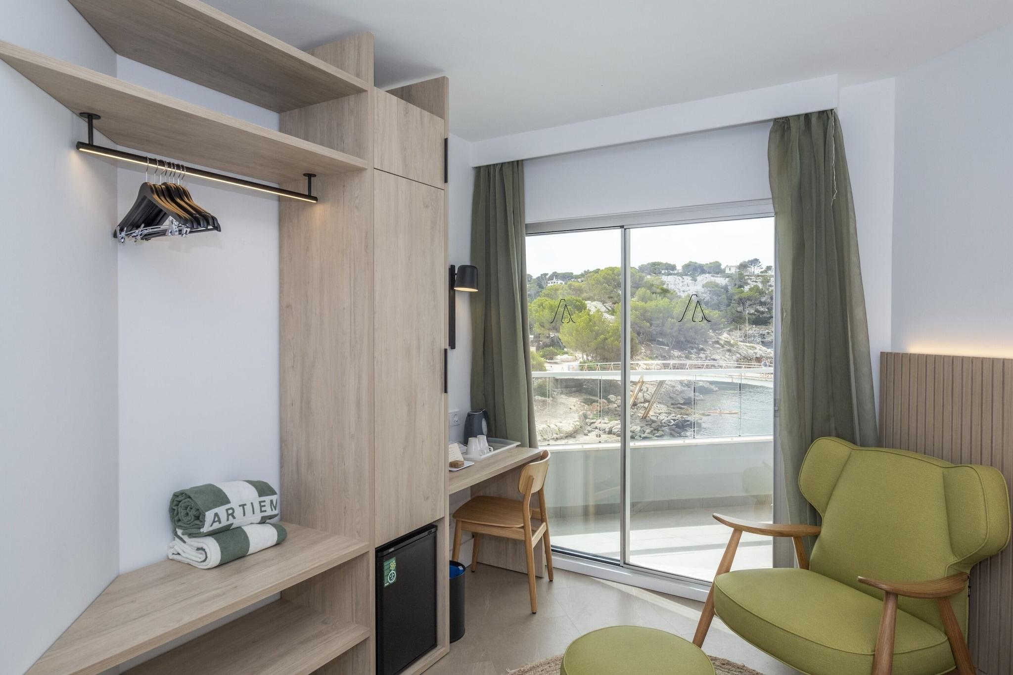 Twin Premium Sea View