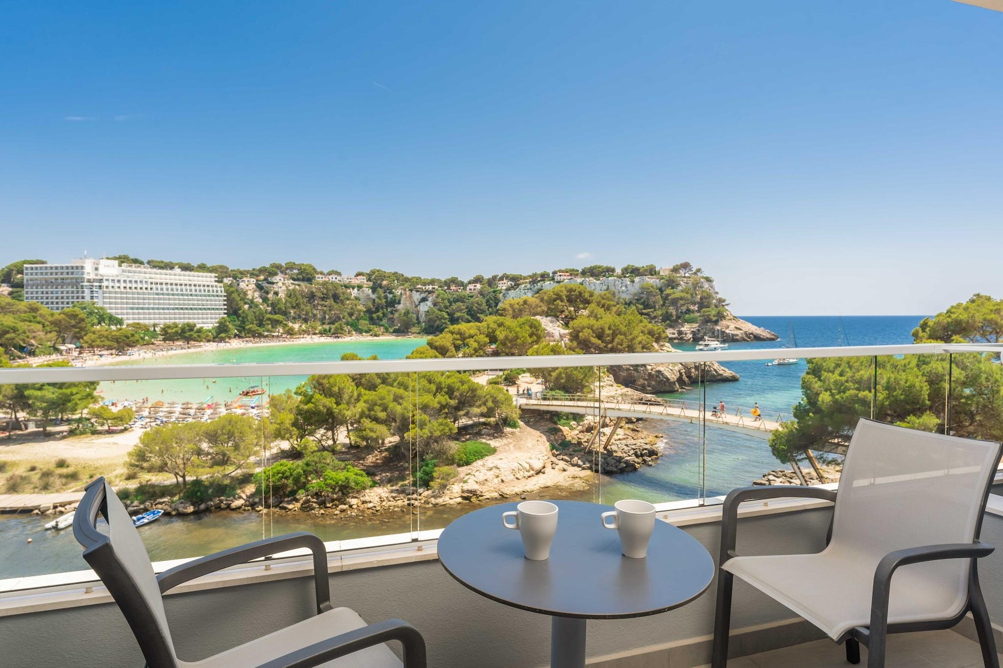 Double Queen Size Bed