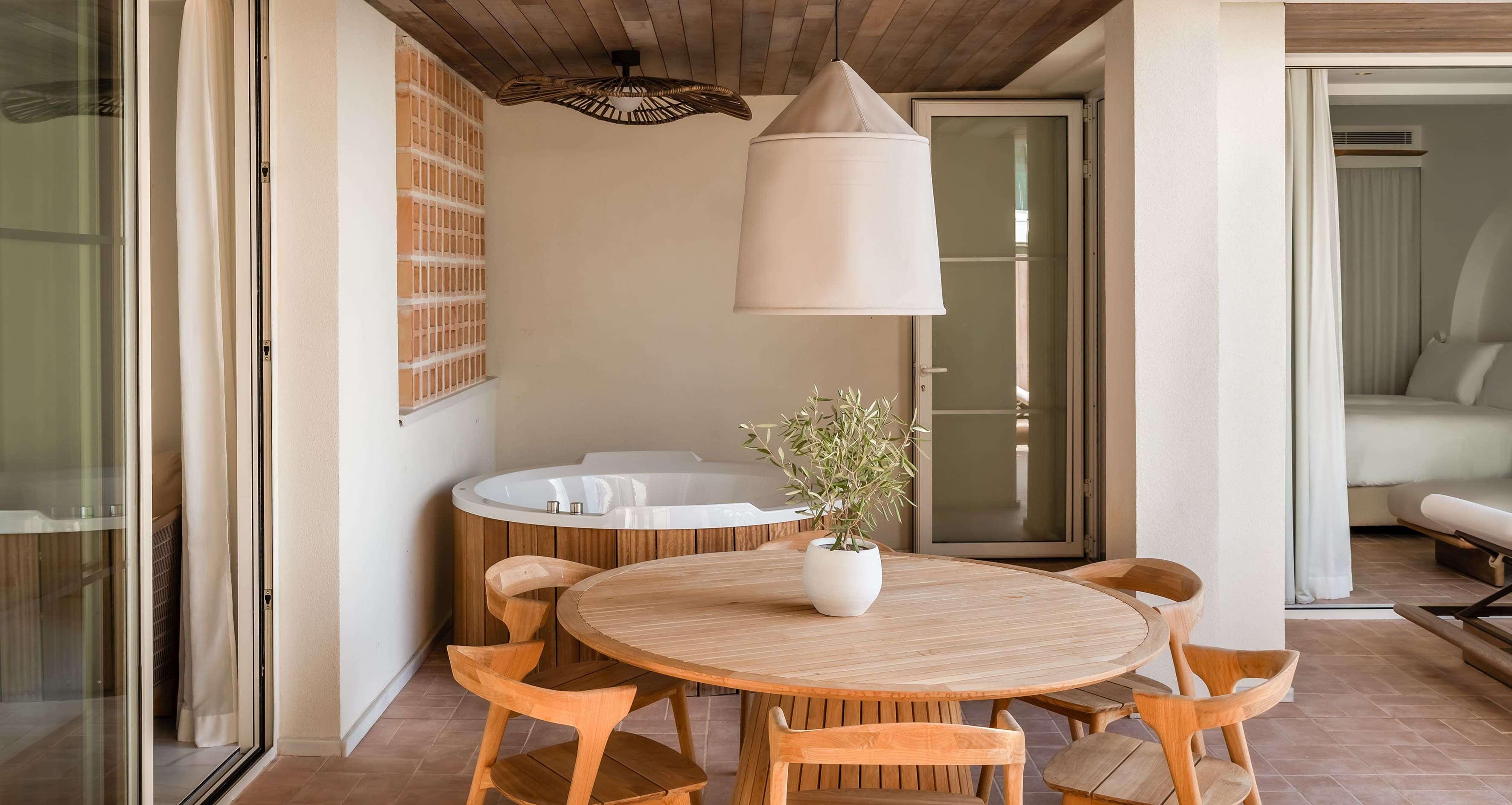 Suite Two Bedrooms with Private Pool